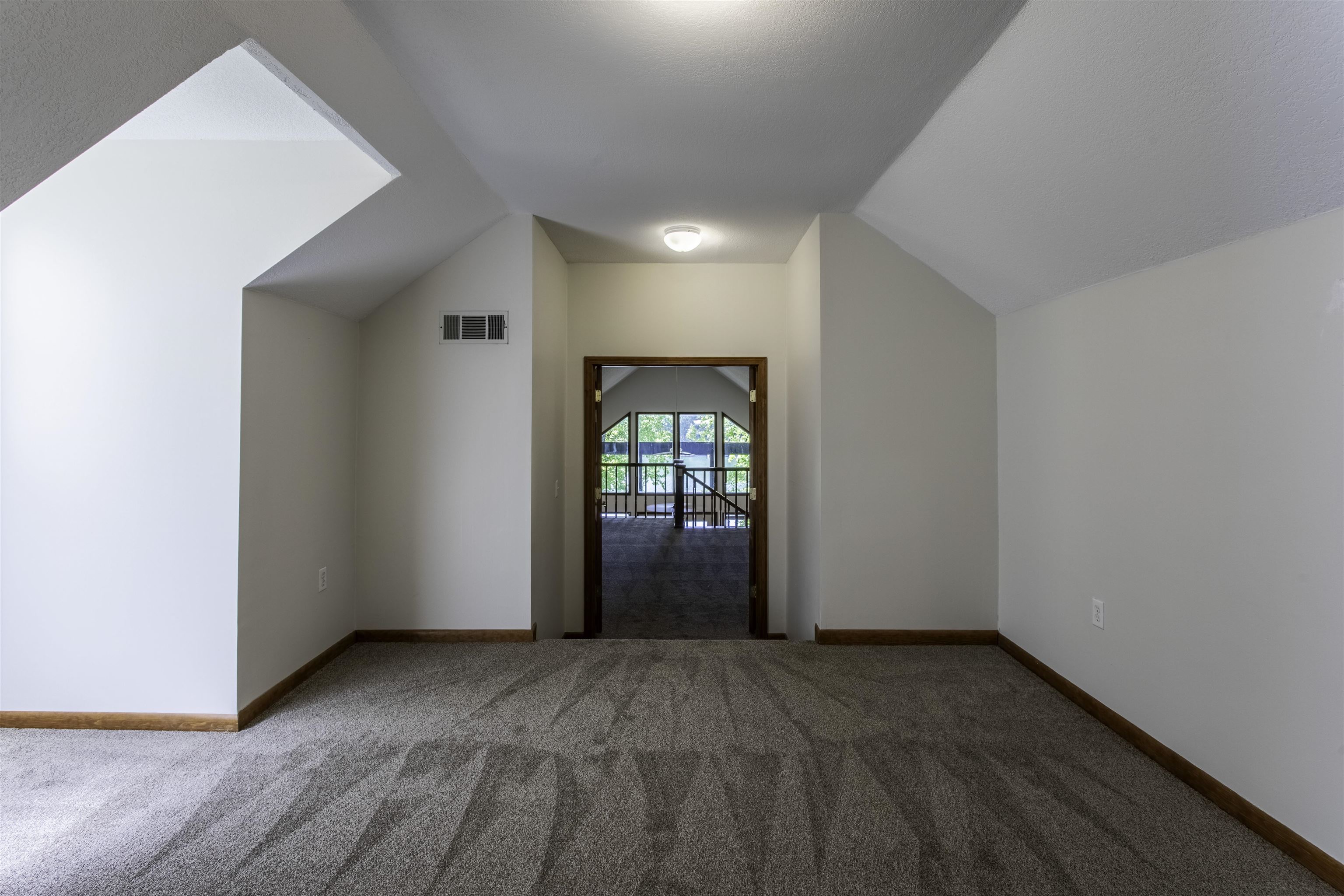 8 Winnebago Trace Cherokee Village, AR 72529