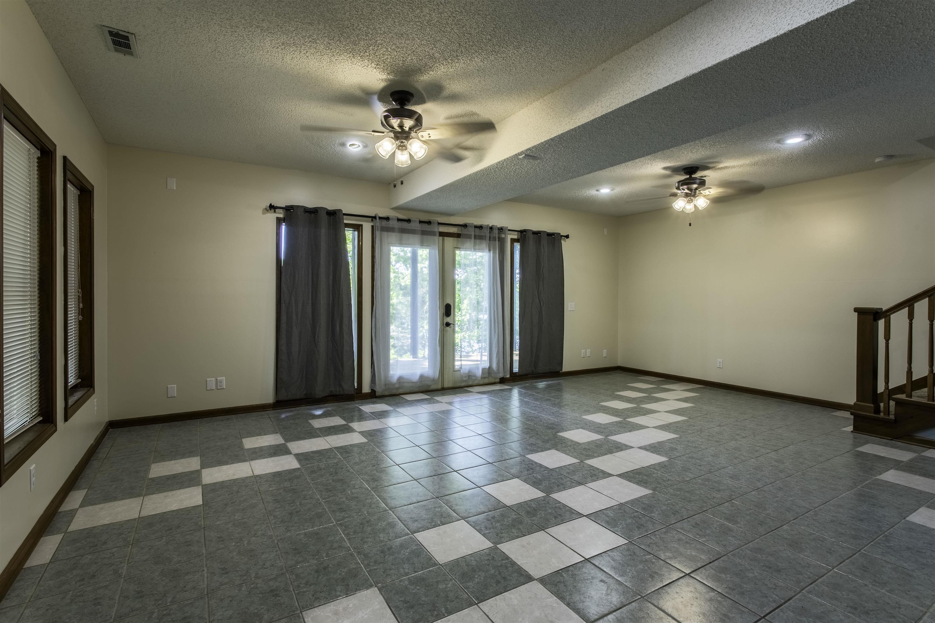 8 Winnebago Trace Cherokee Village, AR 72529
