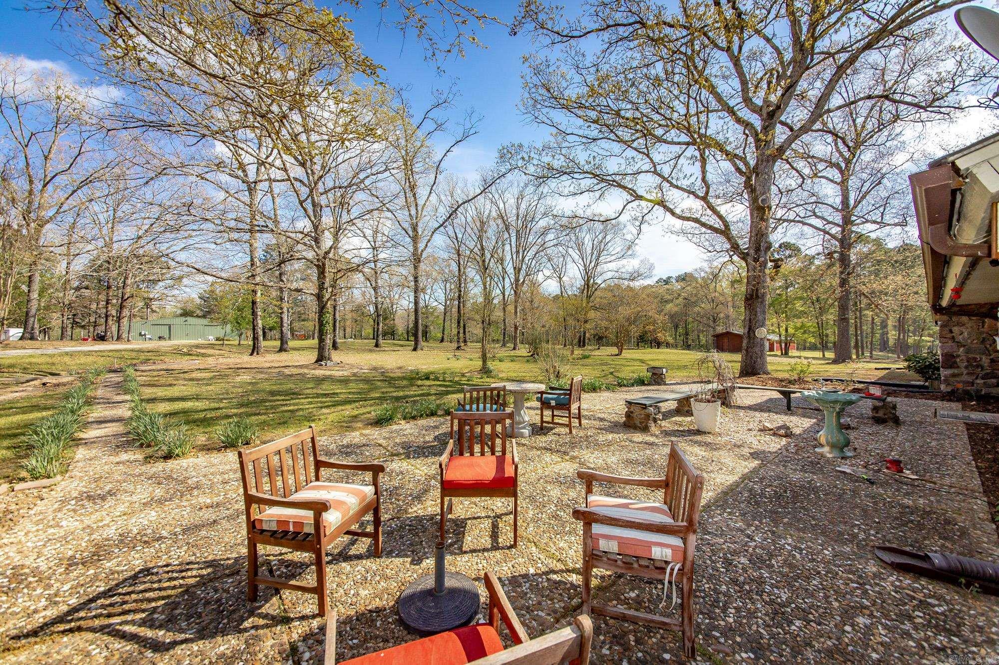 2201 River  Redfield, AR