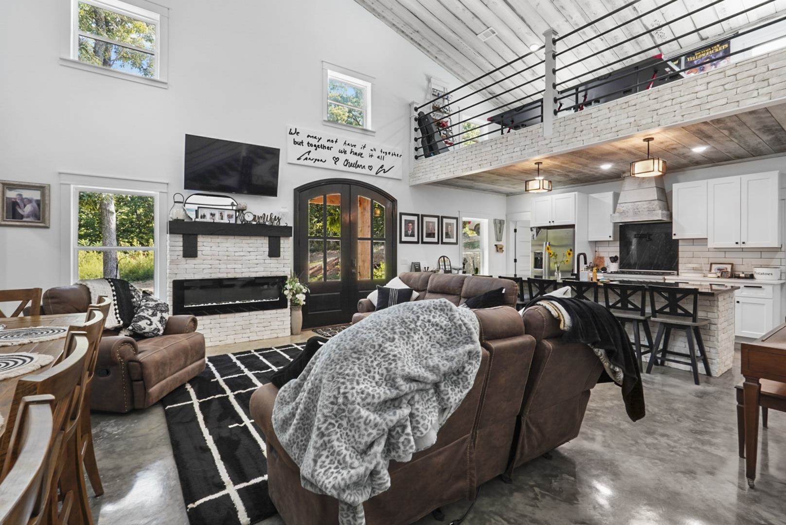 5795 Iron Mountain Road  Mountain View, AR