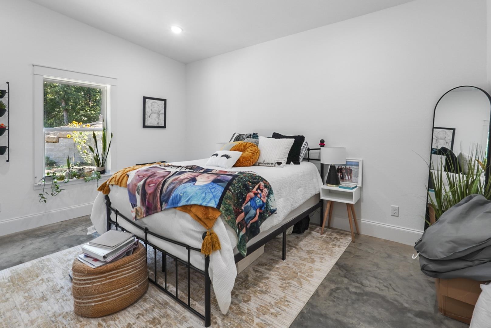 5795 Iron Mountain Road  Mountain View, AR