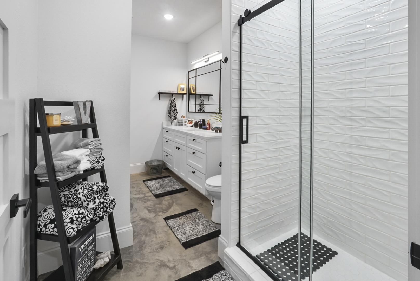 5795 Iron Mountain Road  Mountain View, AR