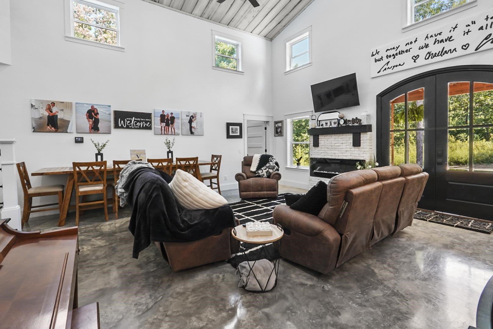 5795 Iron Mountain Road  Mountain View, AR