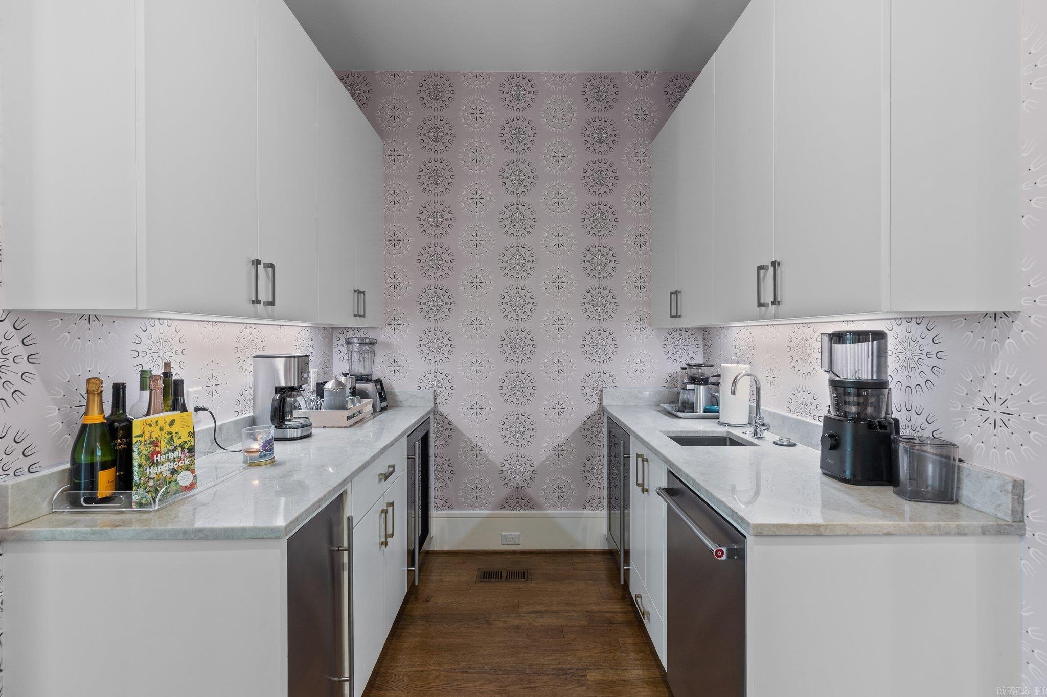 4605 Crestwood Drive Little Rock, AR 72207