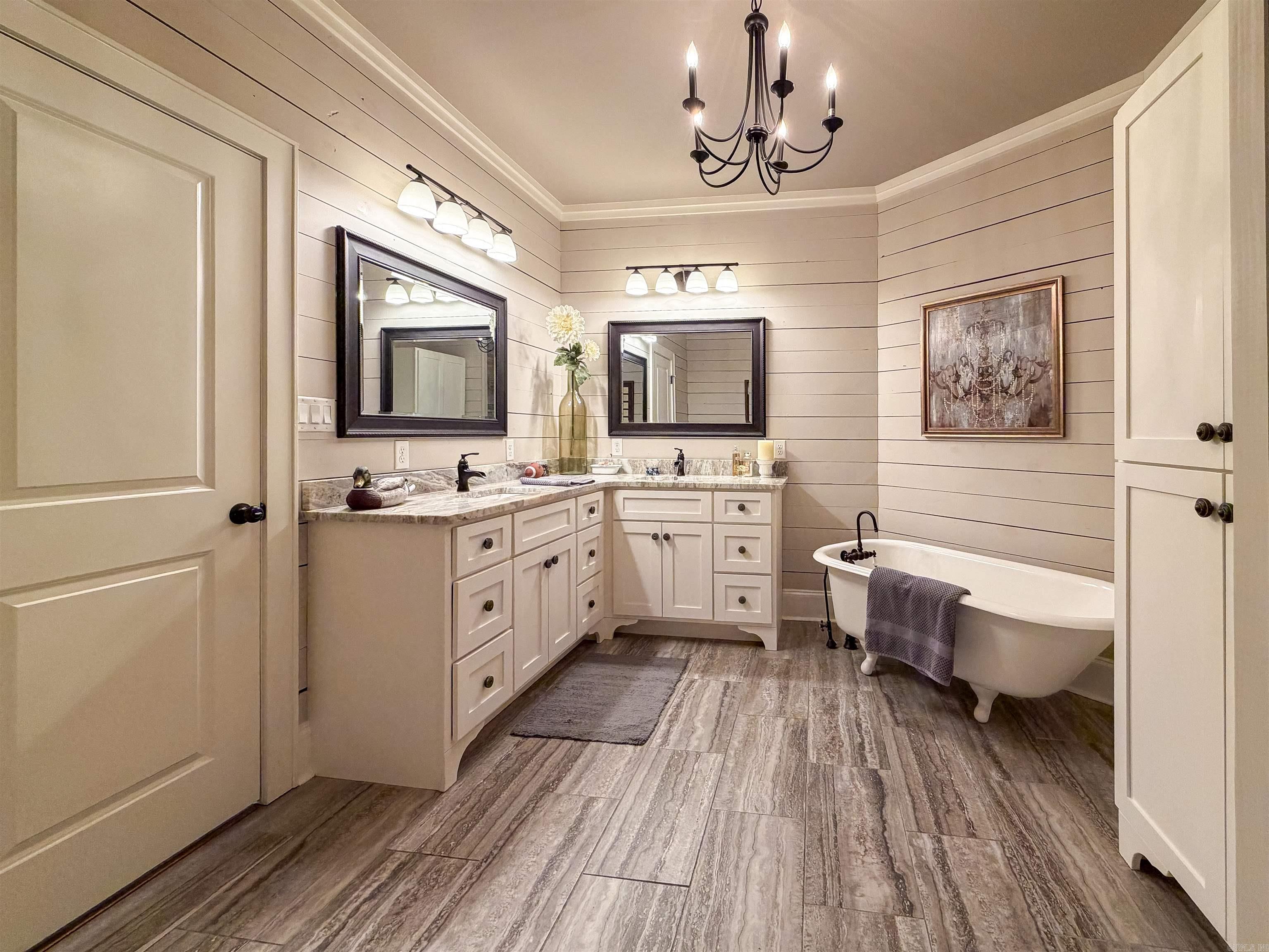 4851 County Road 745 House + 3.5 Acres Jonesboro, AR