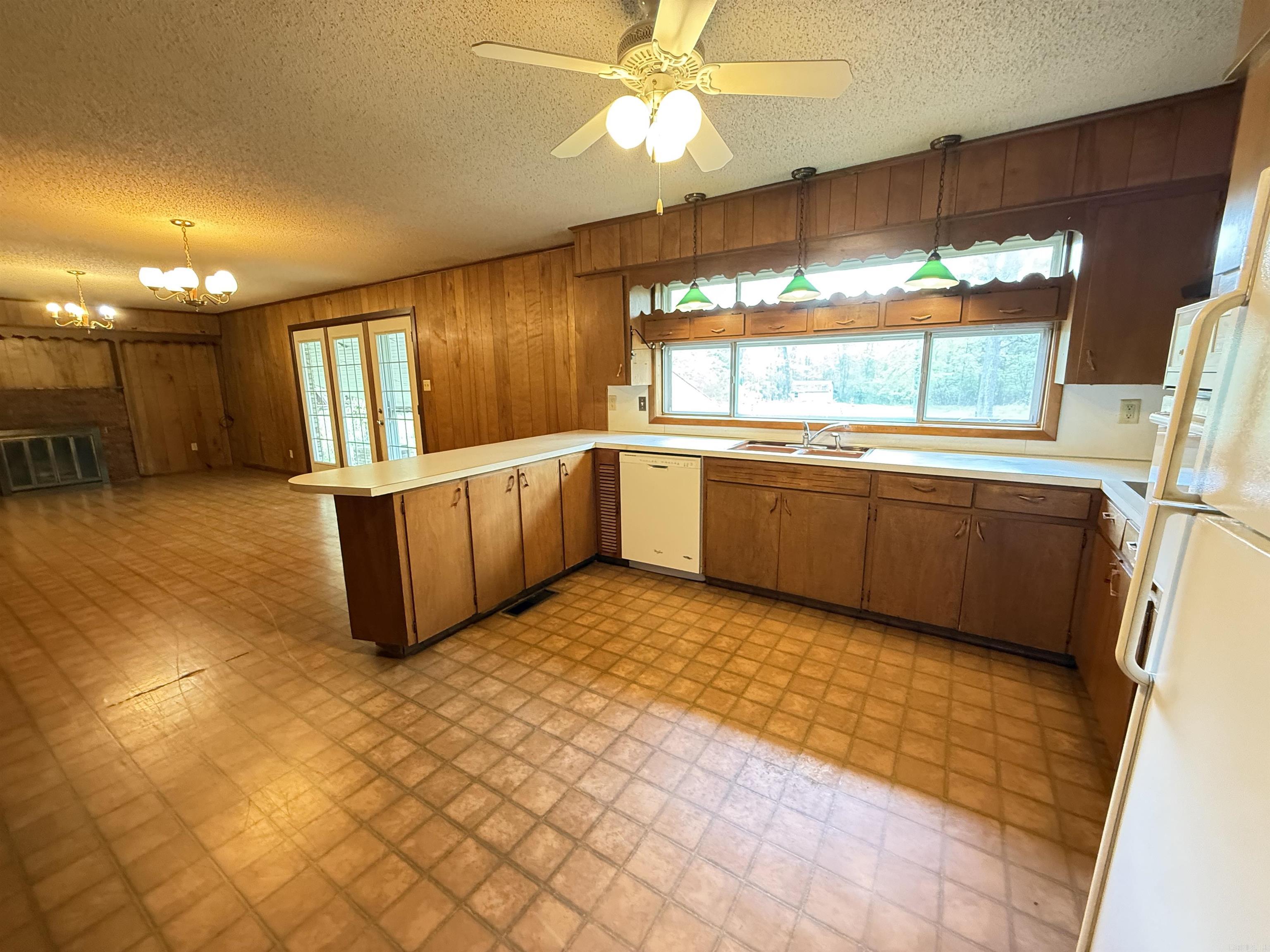 1587 Salem  Bryant, AR