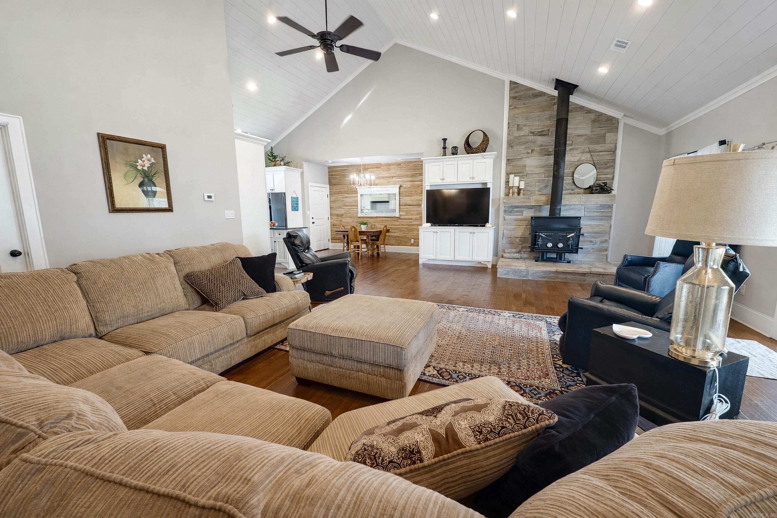 4851 County Road 745 House + 8.5 Acres Jonesboro, AR