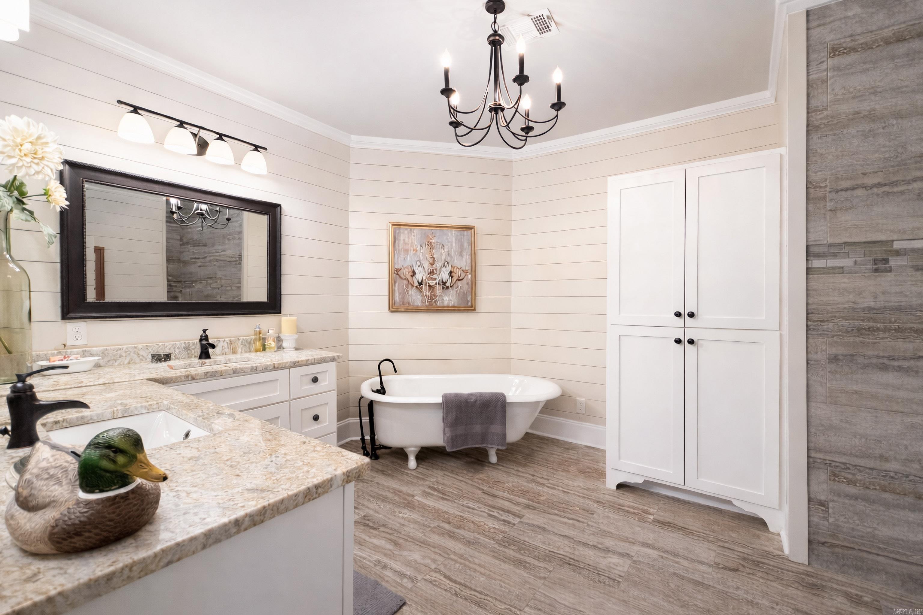 4851 County Road 745 House + 8.5 Acres Jonesboro, AR