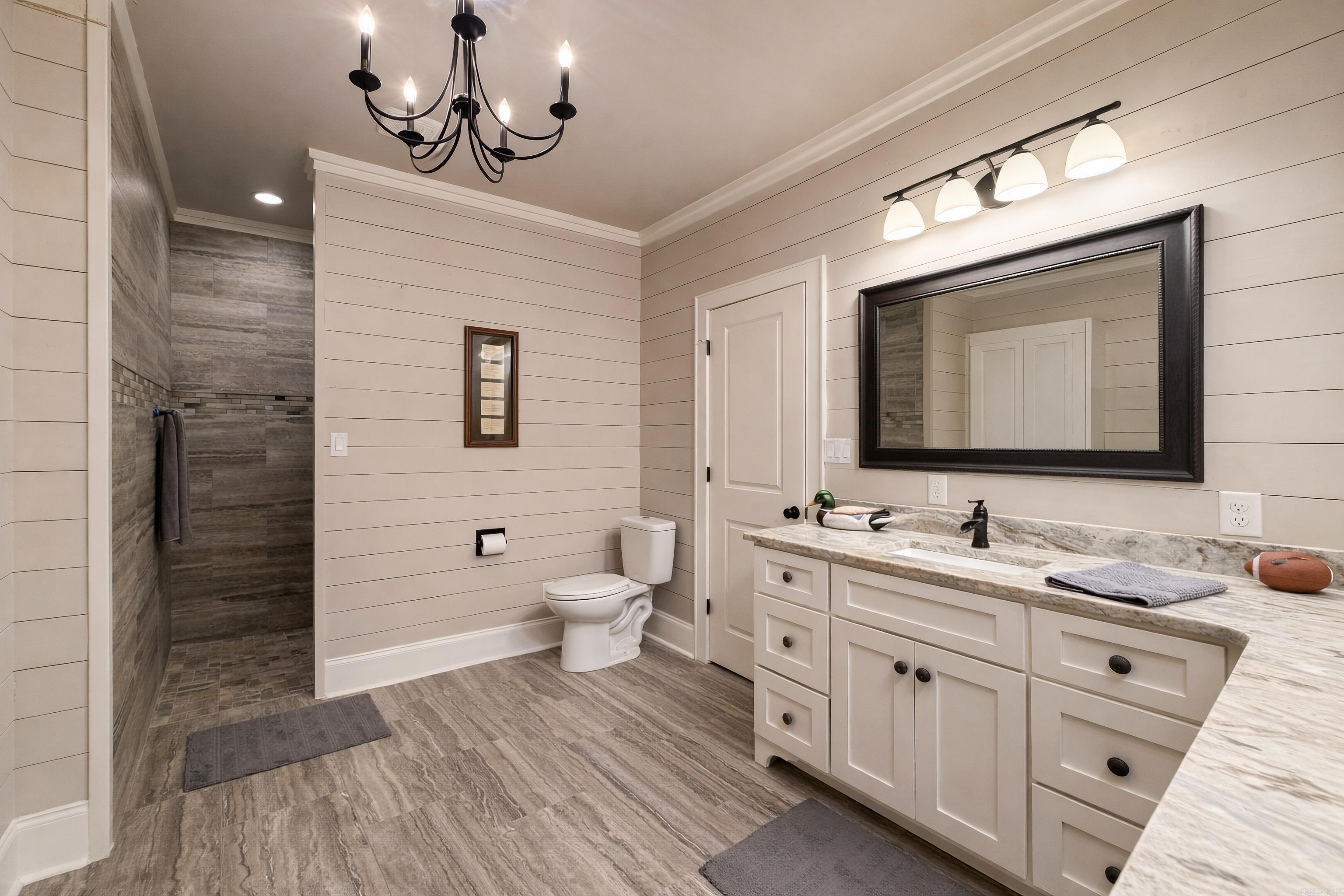 4851 County Road 745 House + 8.5 Acres Jonesboro, AR