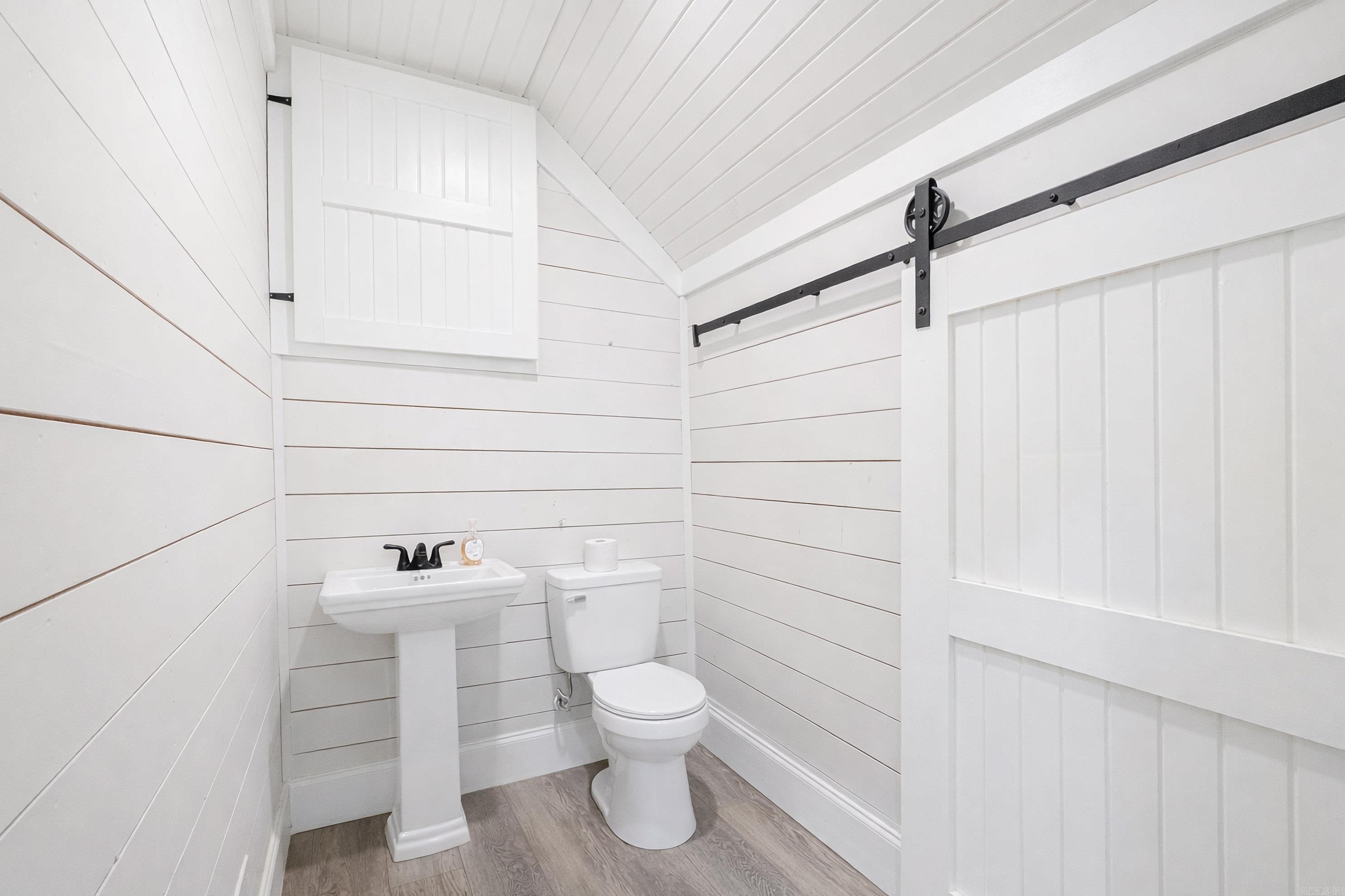 4851 County Road 745 House + 8.5 Acres Jonesboro, AR