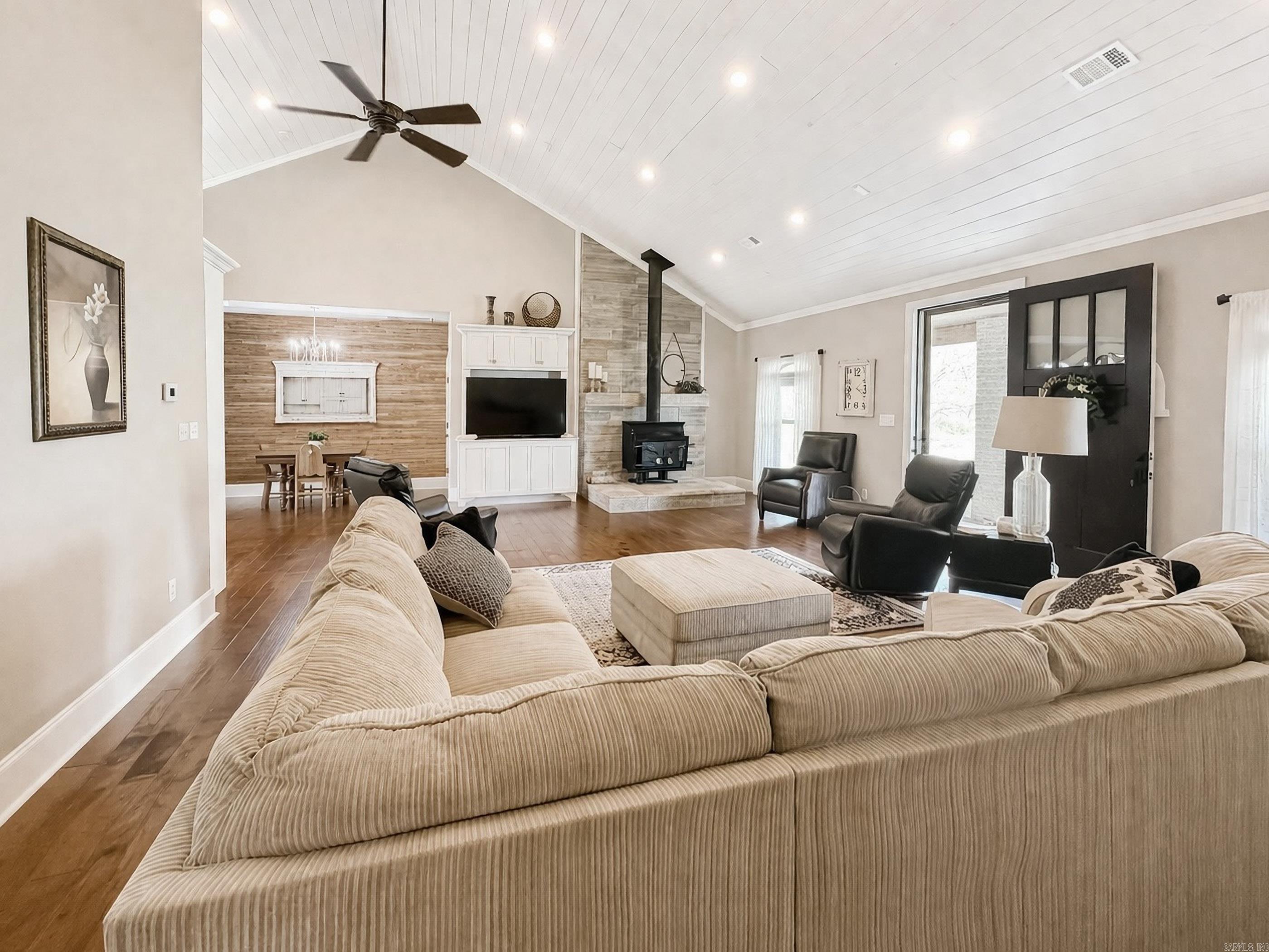 4851 County Road 745 House + 8.5 Acres Jonesboro, AR