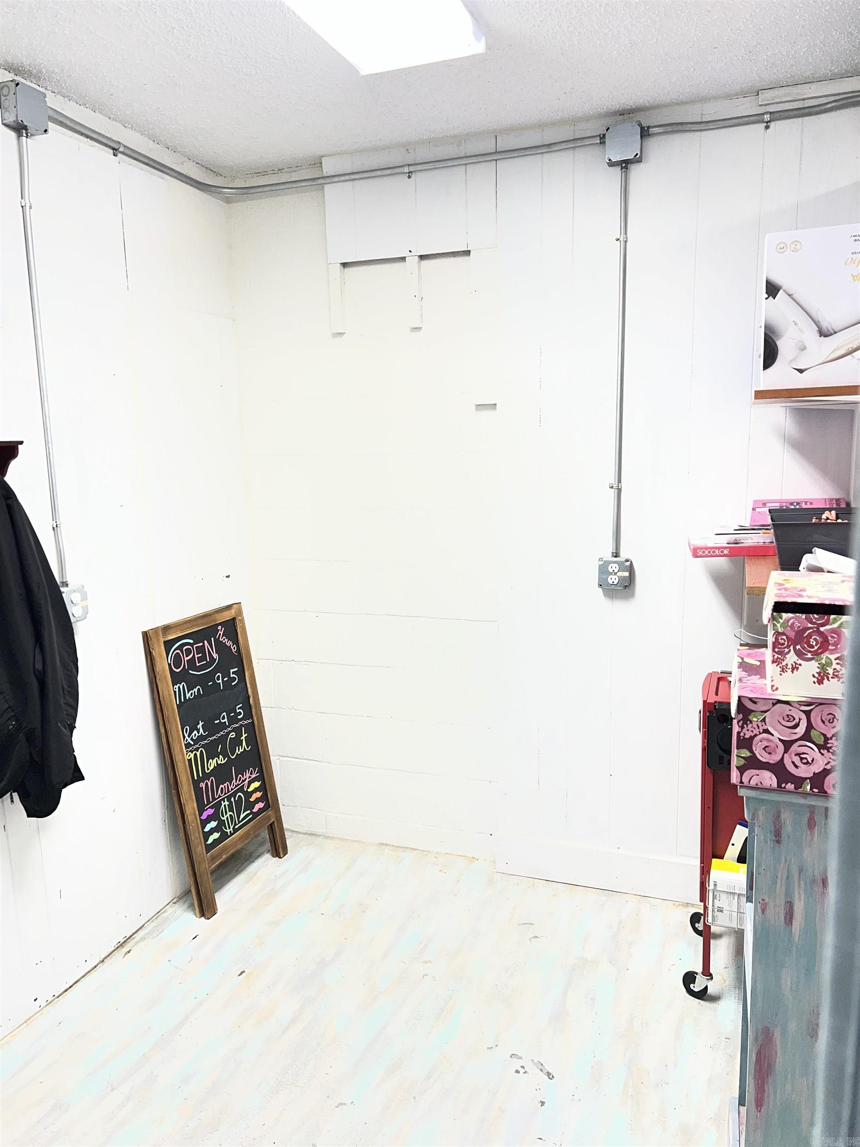 216 E Main  Norman, AR