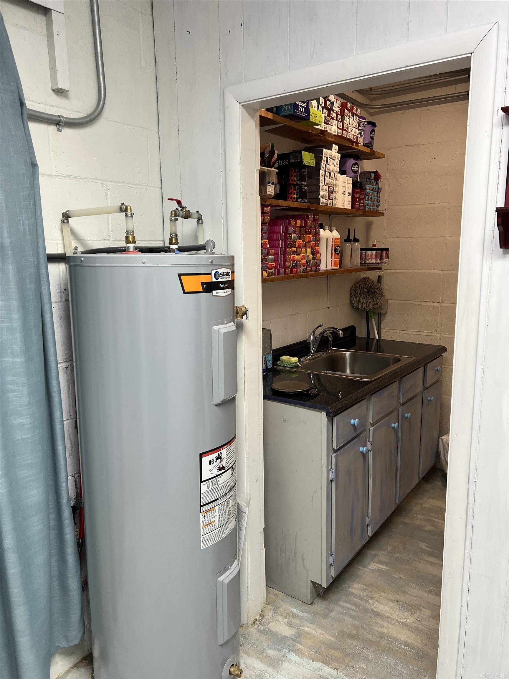 216 E Main  Norman, AR