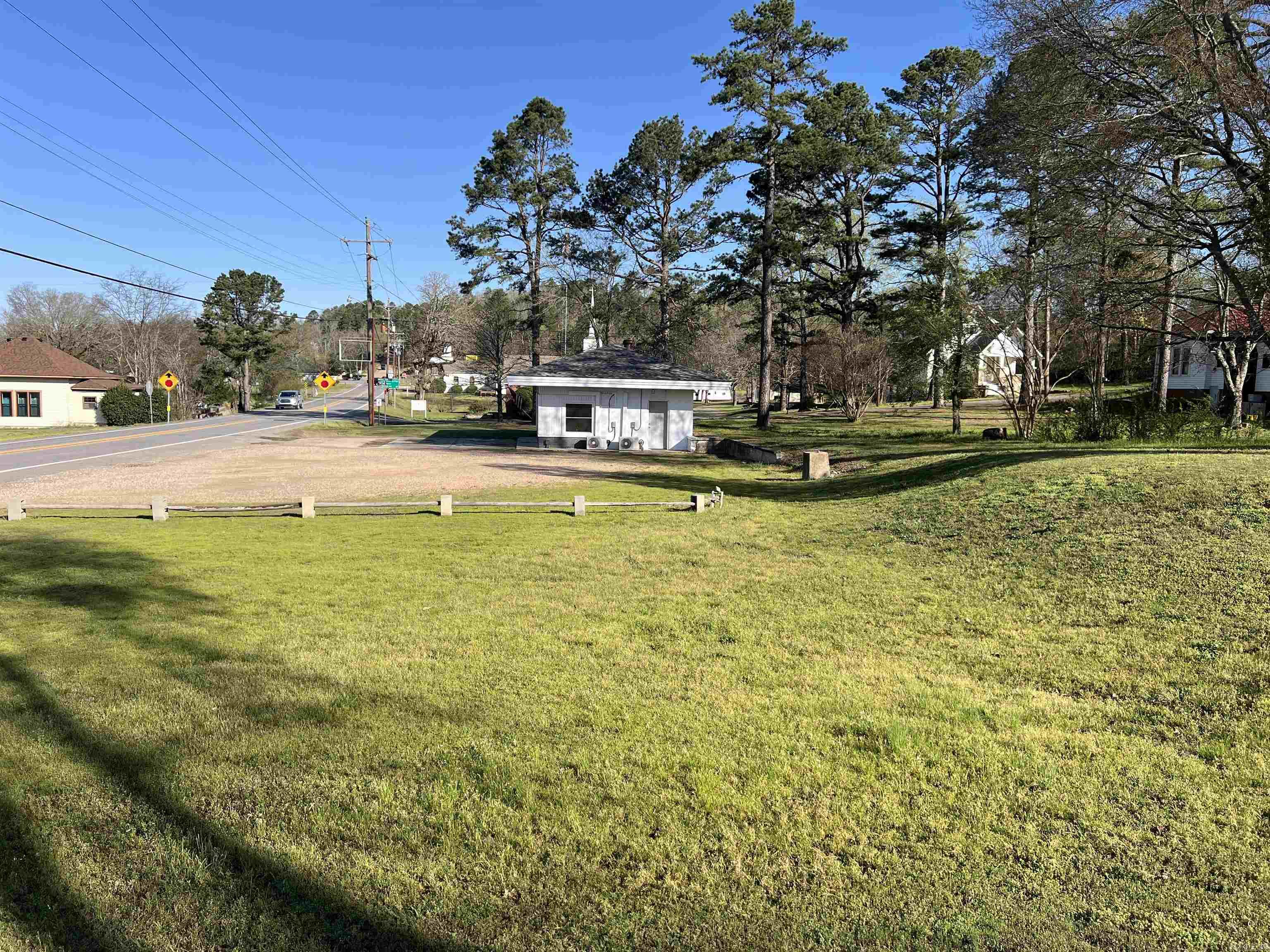 216 E Main  Norman, AR