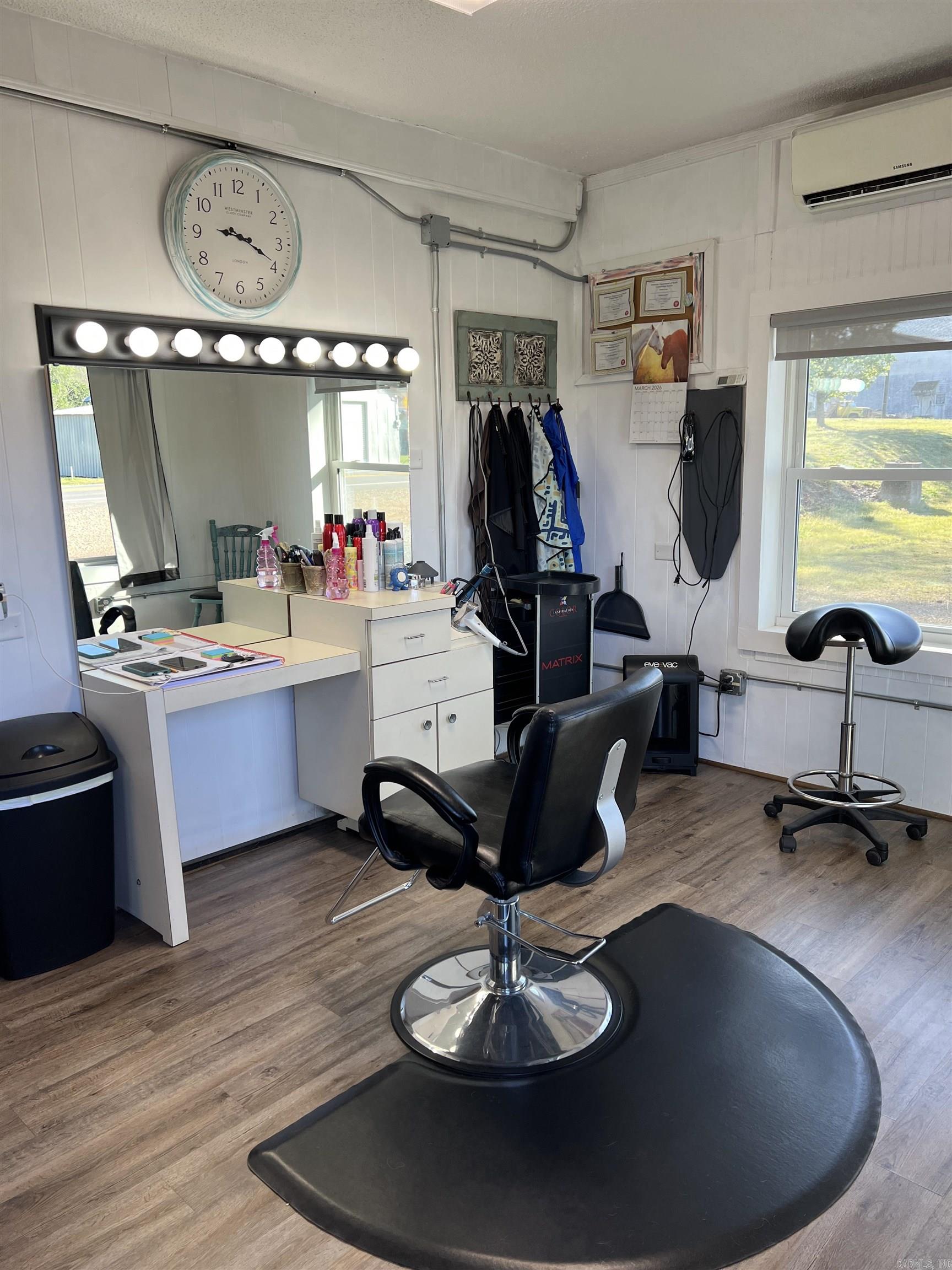 216 E Main  Norman, AR