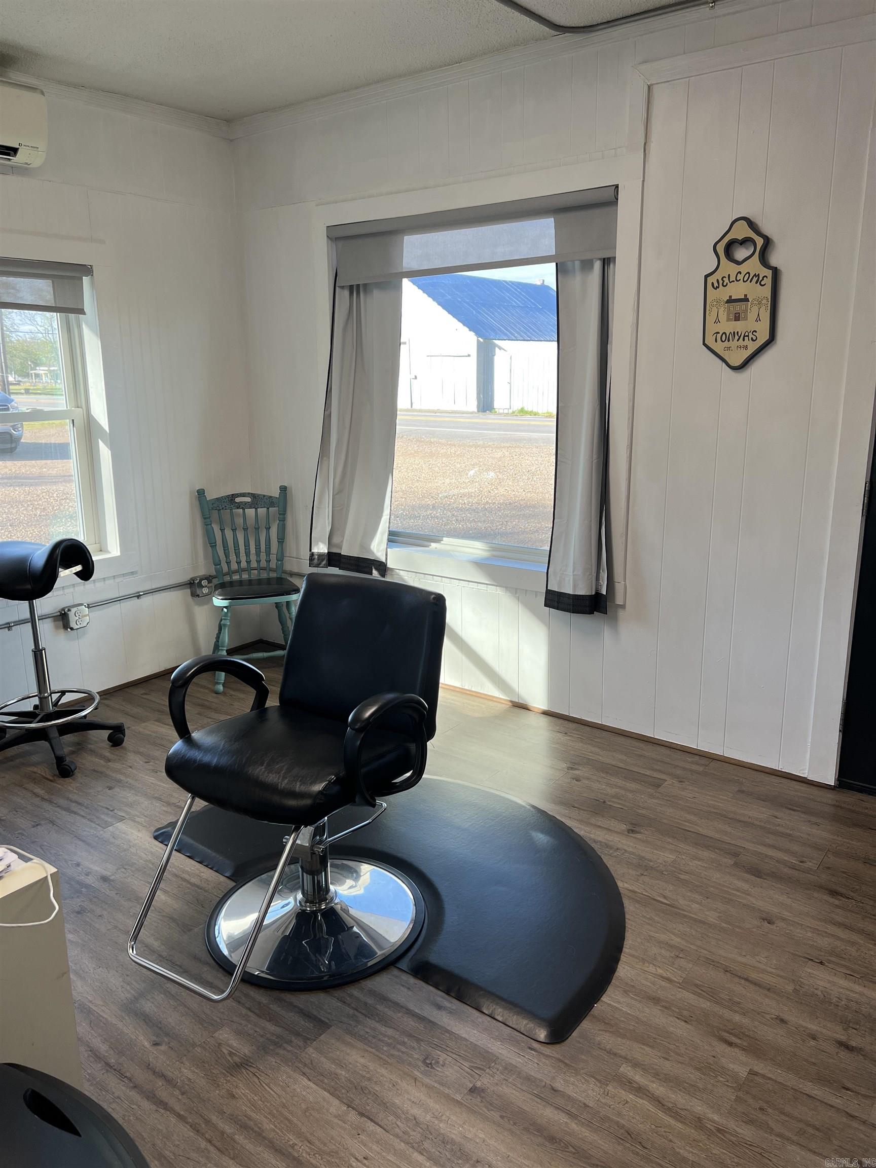 216 E Main  Norman, AR