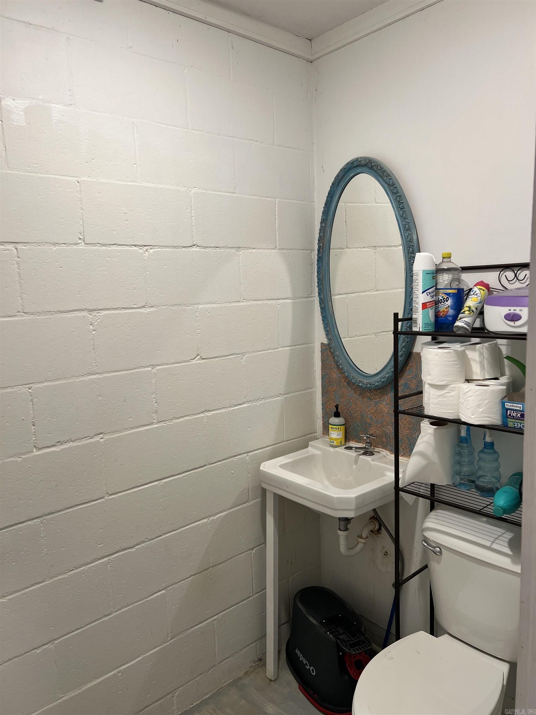 216 E Main  Norman, AR