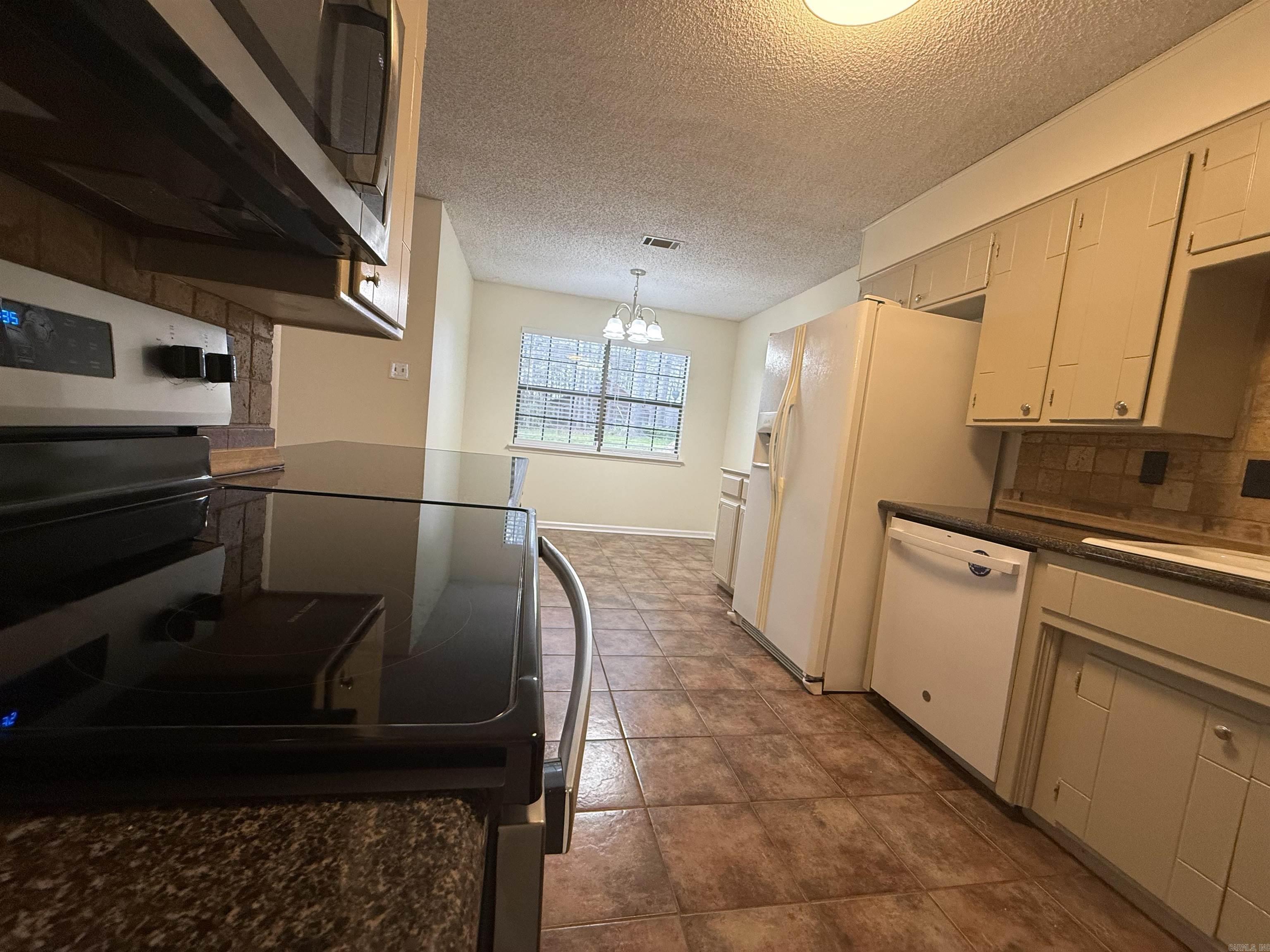 2812 Janet  Benton, AR