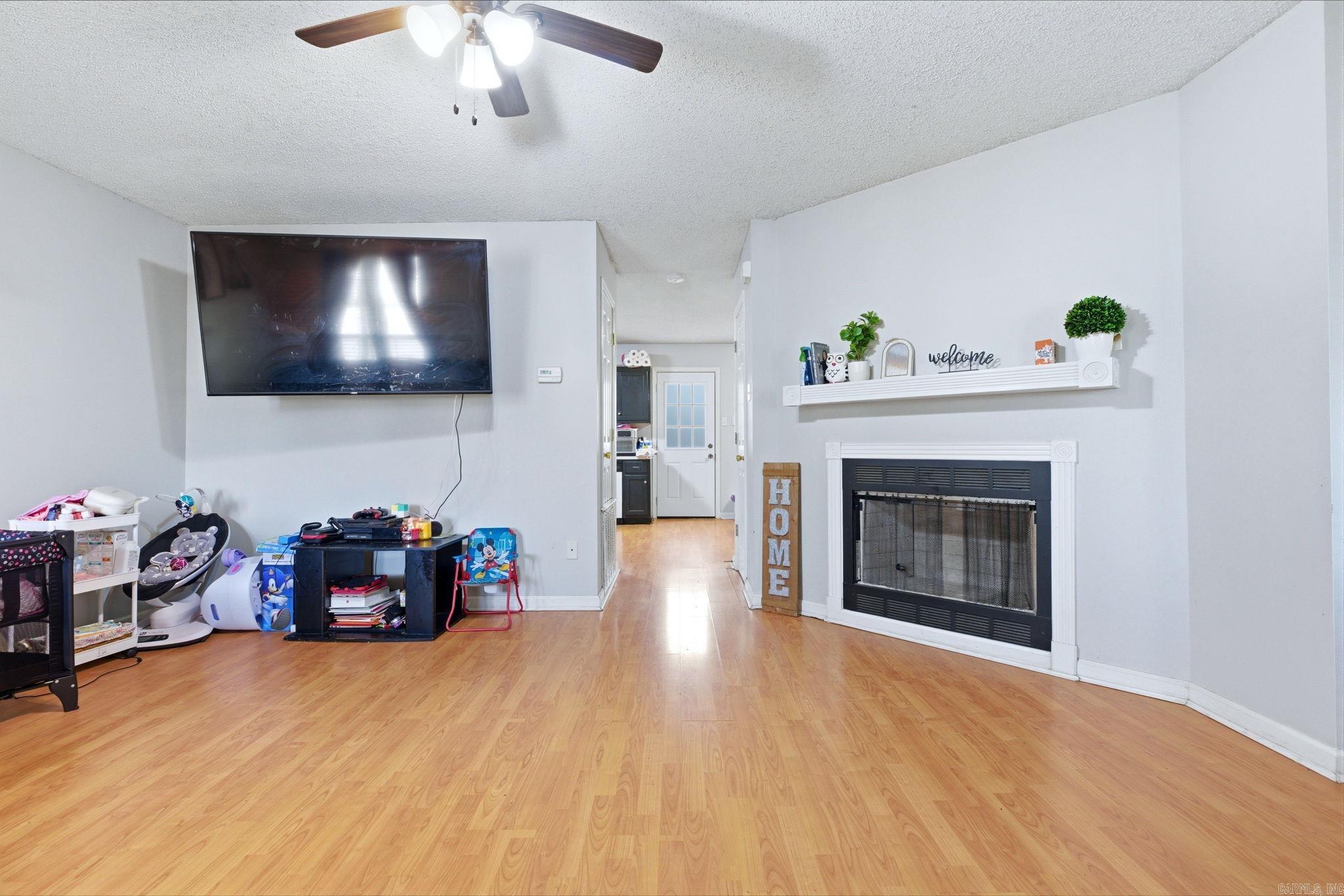 1126 Oakview  Benton, AR