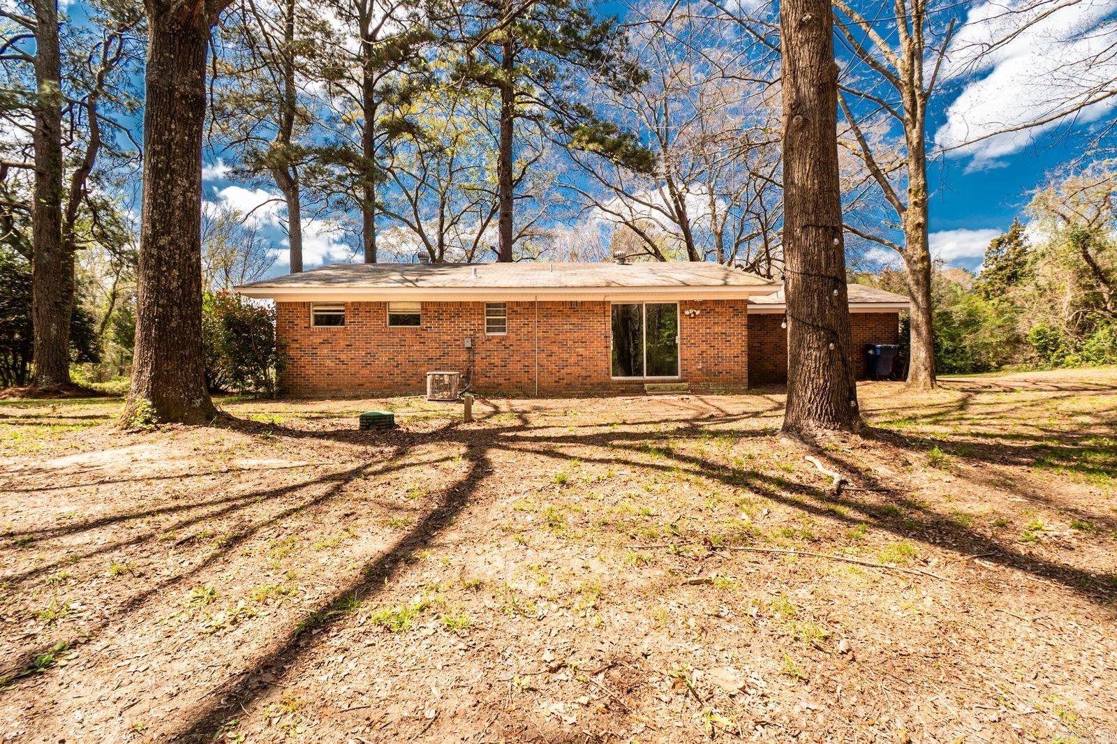 808 E Padgett  El Dorado, AR