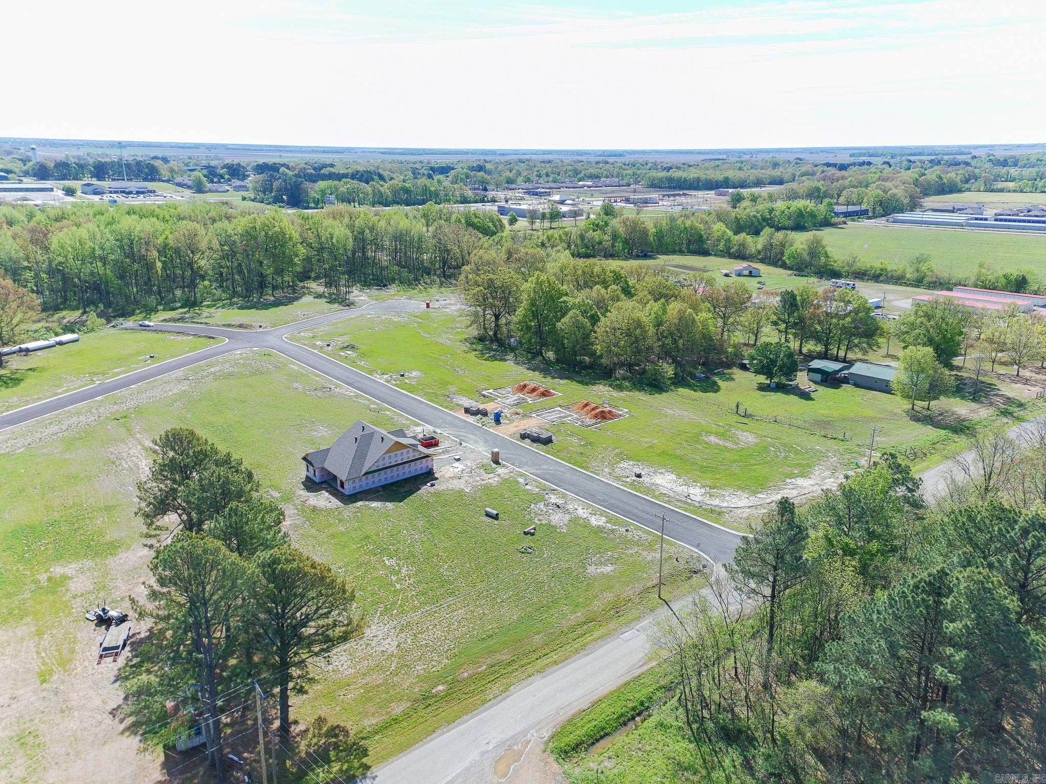 107 Horseshoe Creek  Brookland, AR