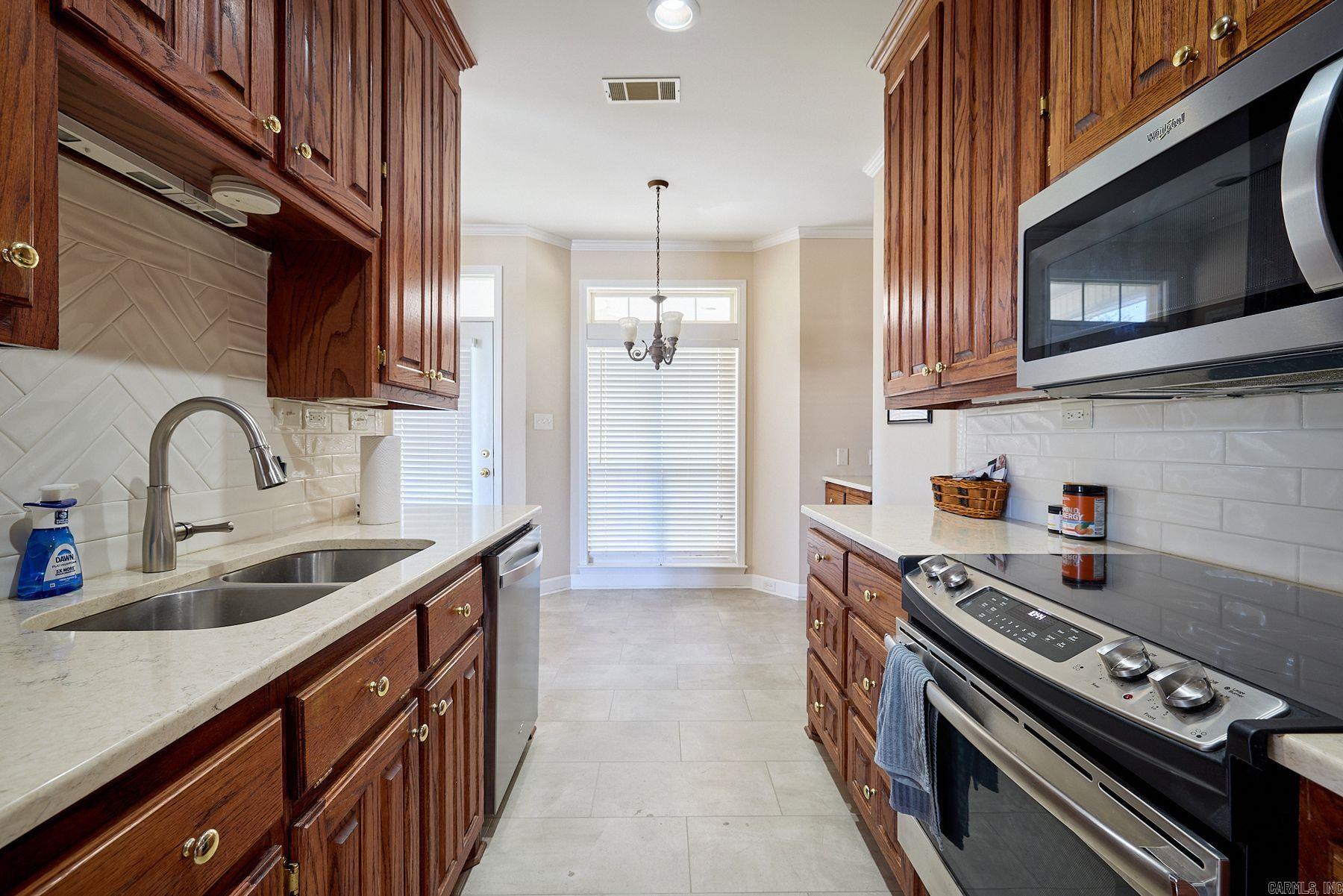 3724 Hazelwood Drive  Benton, AR