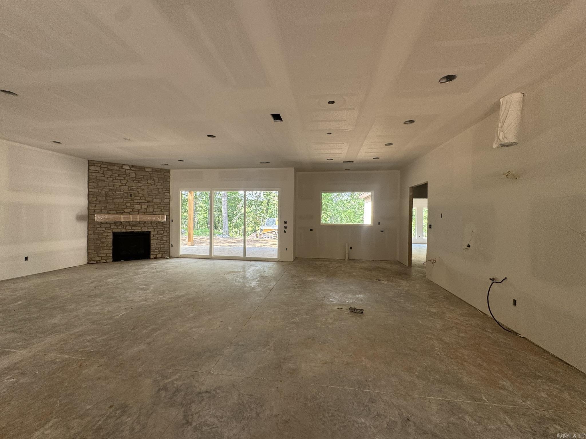 319 Devoe Bend Drive Maumelle, AR 72113-0000