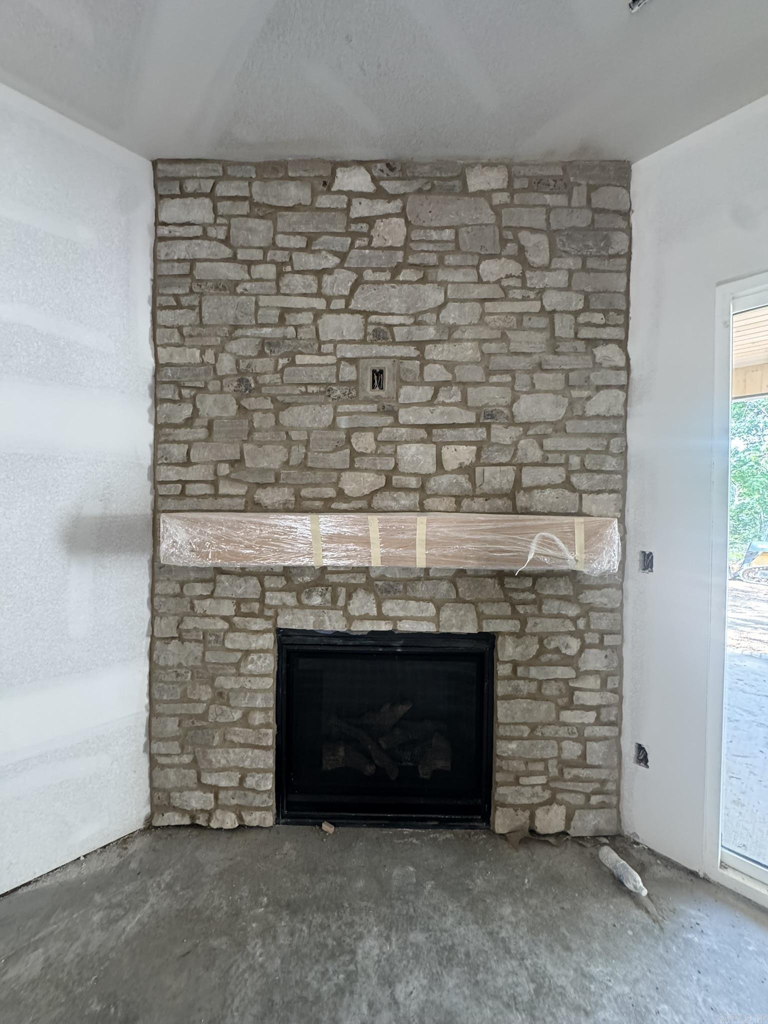 319 Devoe Bend Drive Maumelle, AR 72113-0000