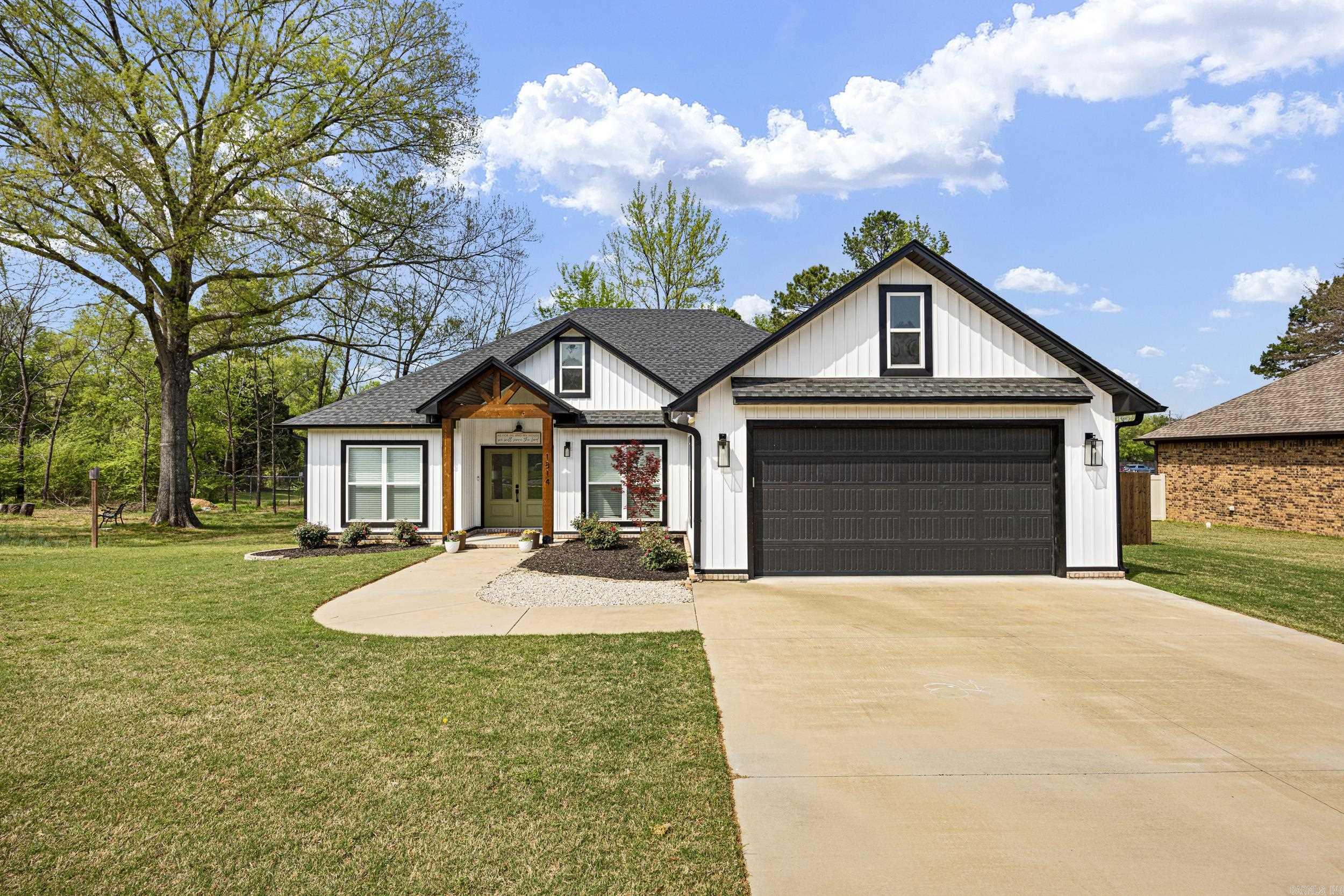 1814 Janie Francis  Russellville, AR