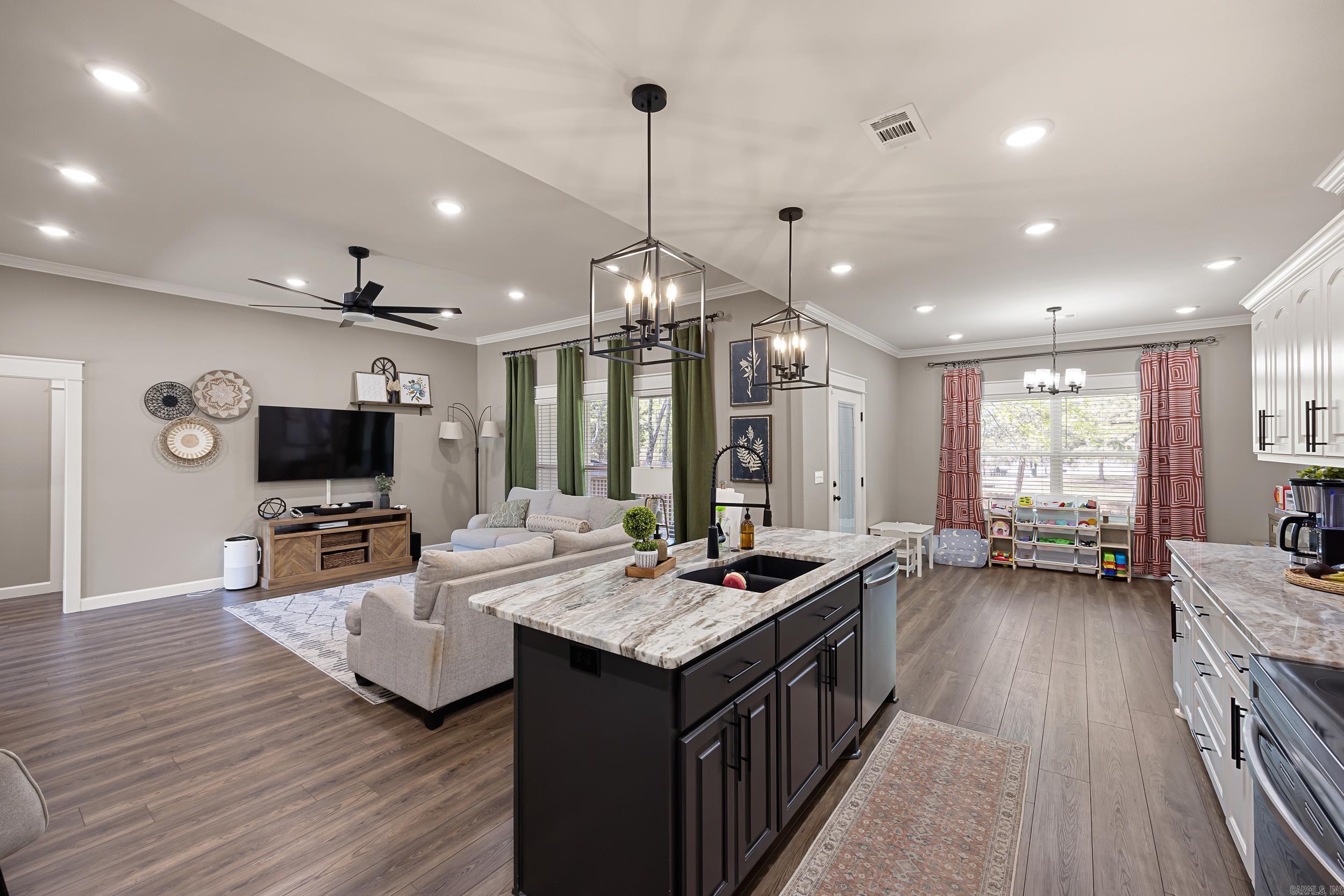 1814 Janie Francis  Russellville, AR