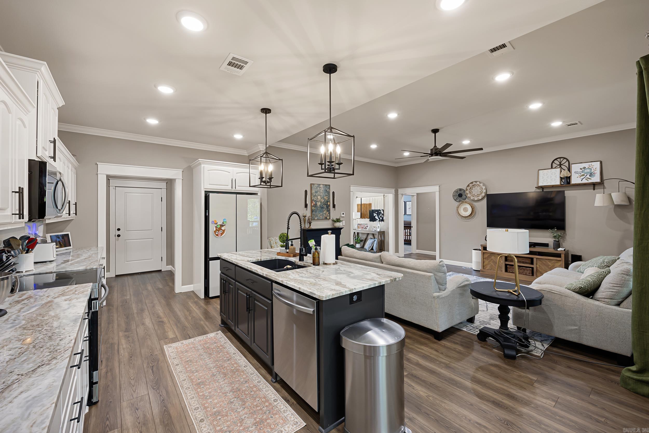 1814 Janie Francis  Russellville, AR