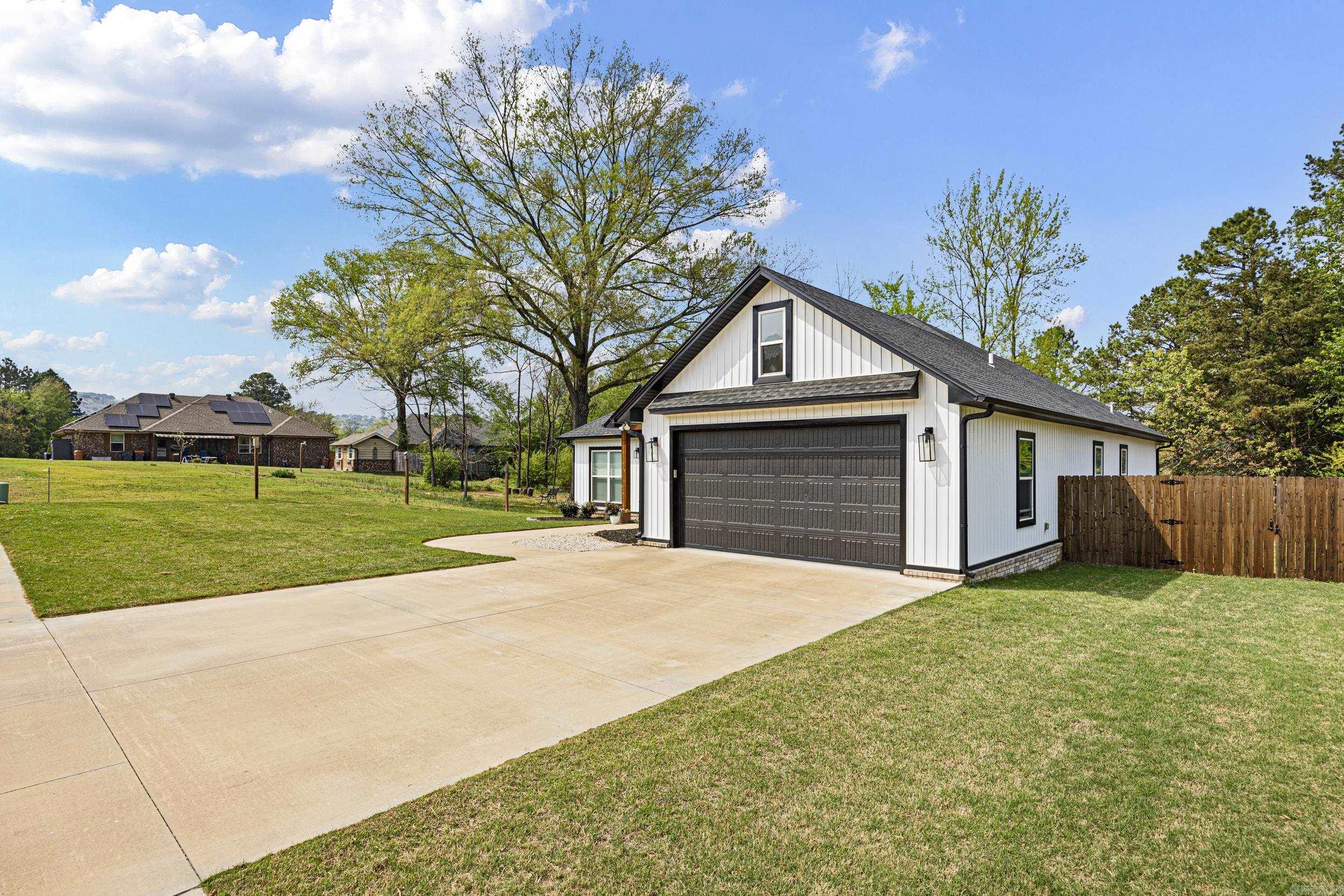 1814 Janie Francis  Russellville, AR