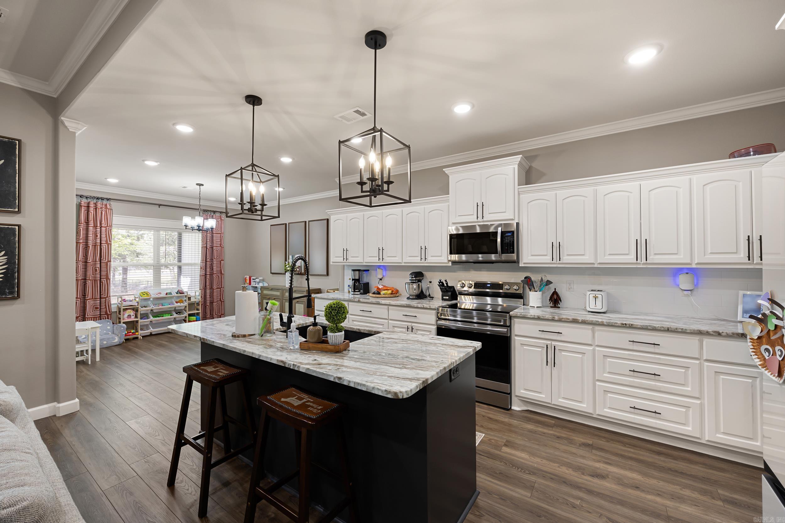 1814 Janie Francis  Russellville, AR