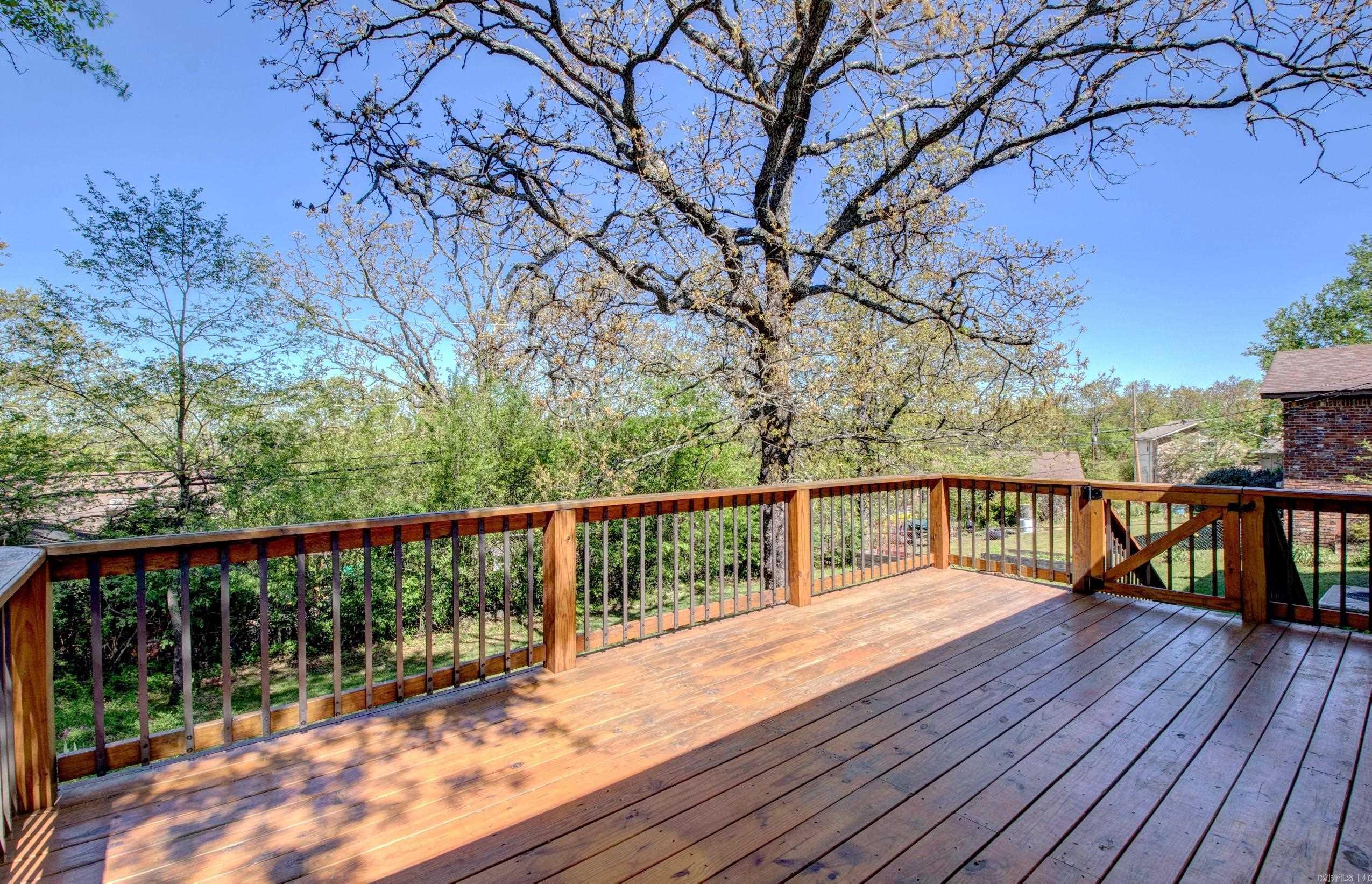 5605 N Locust  North Little Rock, AR