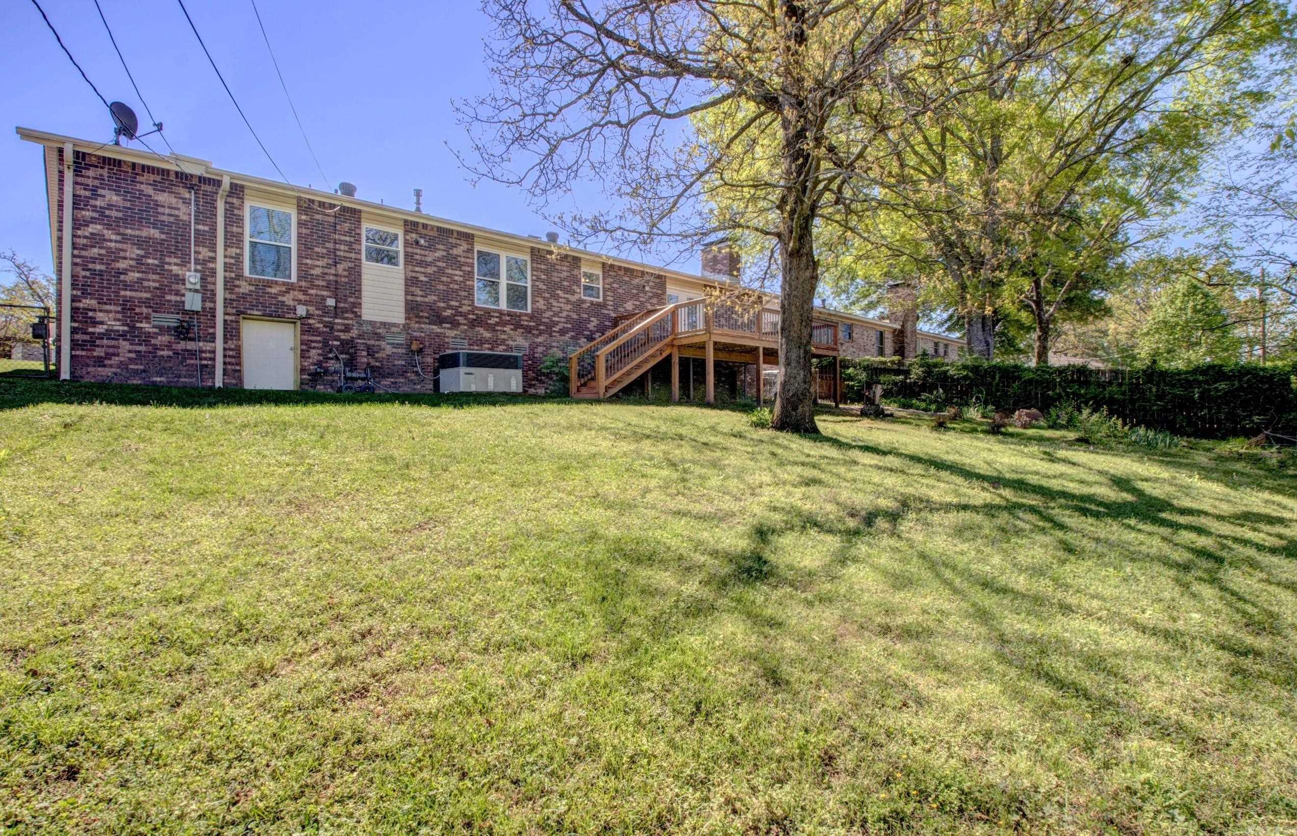 5605 N Locust  North Little Rock, AR
