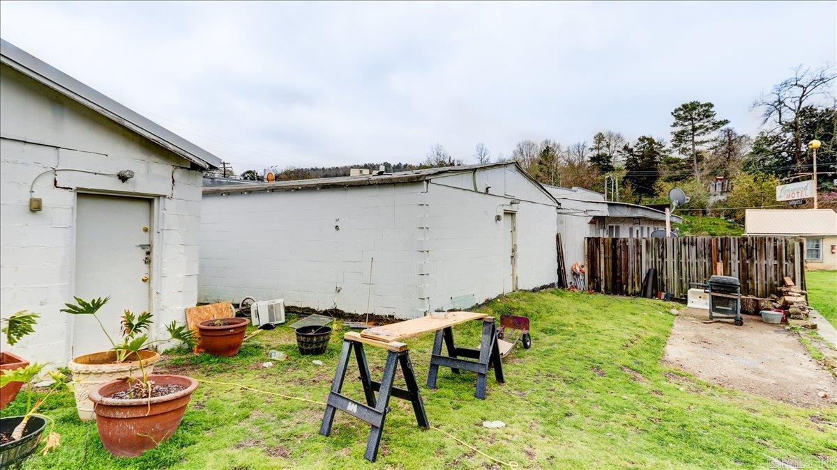 865 Park  Hot Springs, AR