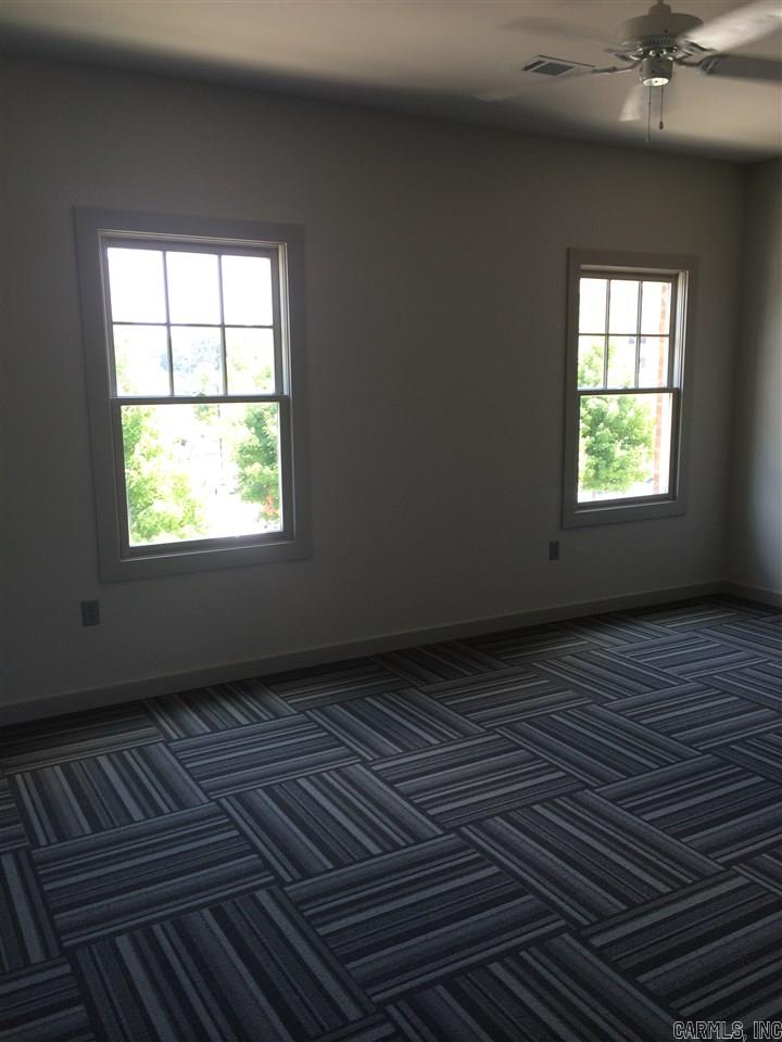 1855 McKennon  Conway, AR