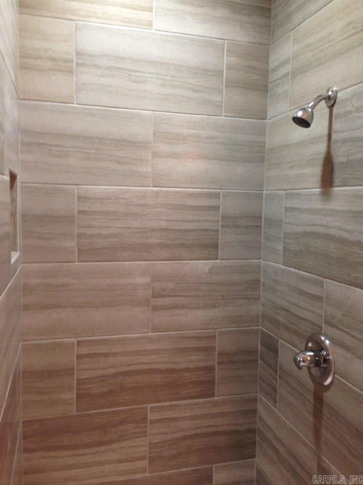 1855 McKennon  Conway, AR