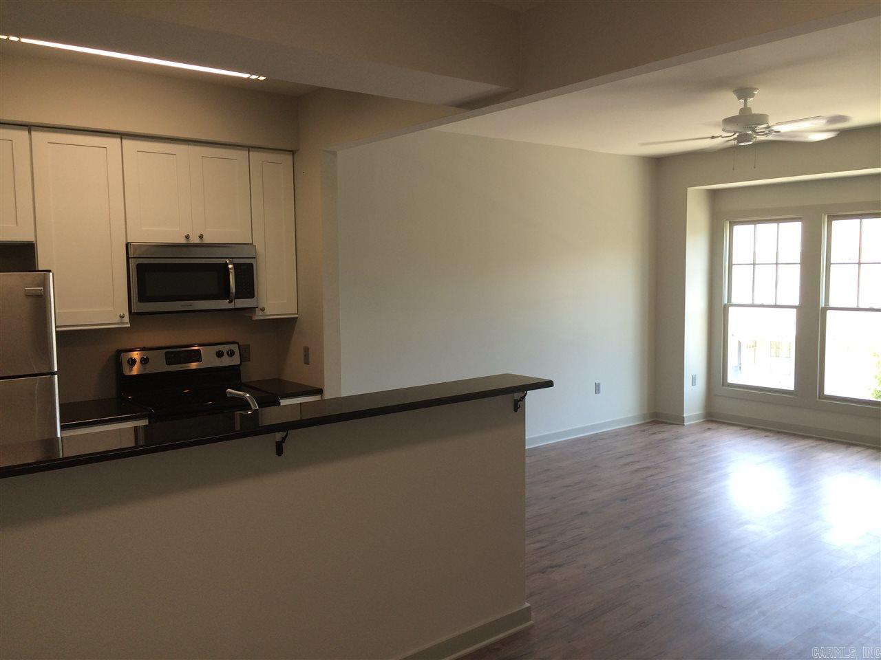 1855 McKennon  Conway, AR