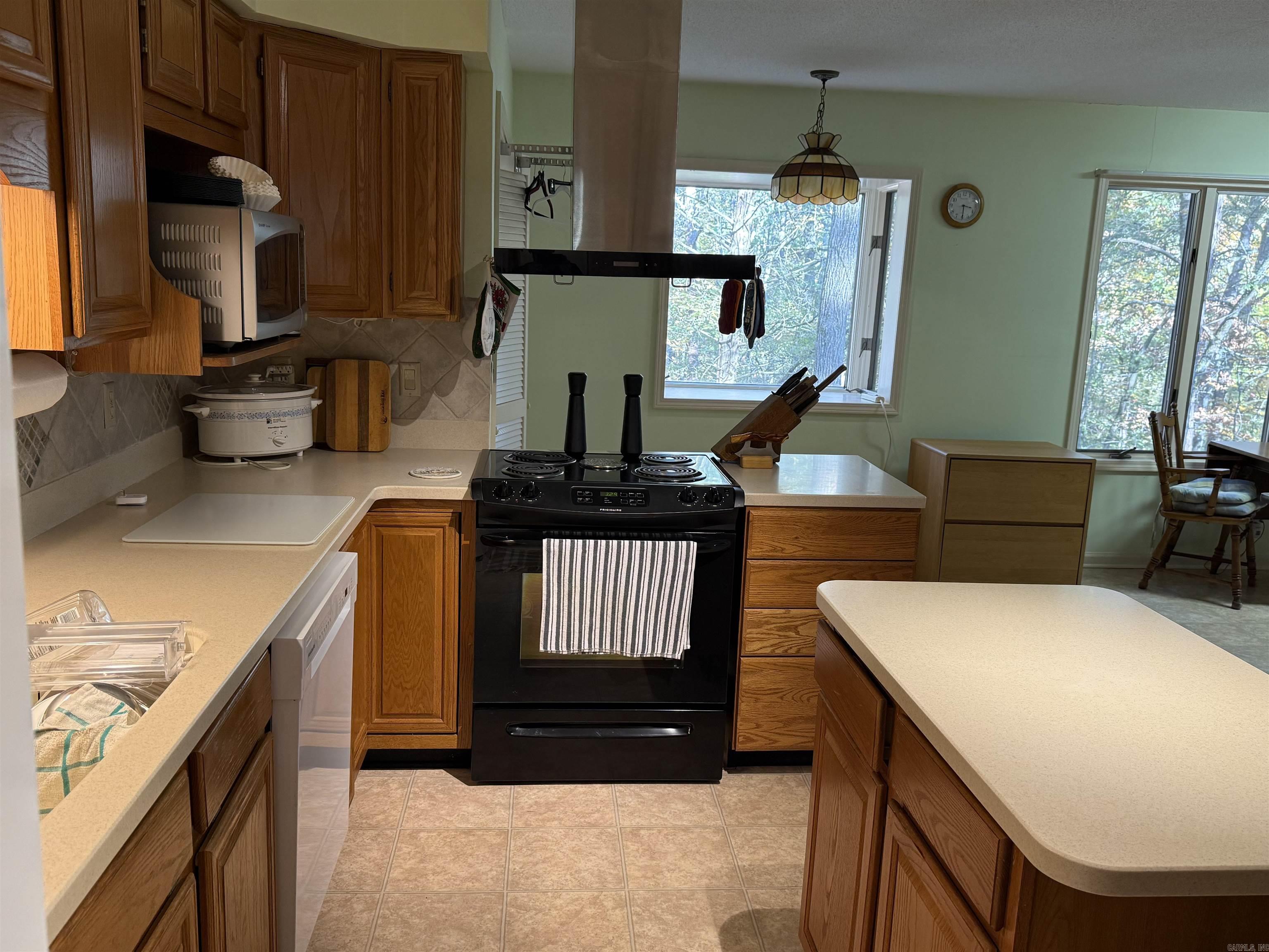 115 Castle View Drive  Fairfield Bay, AR