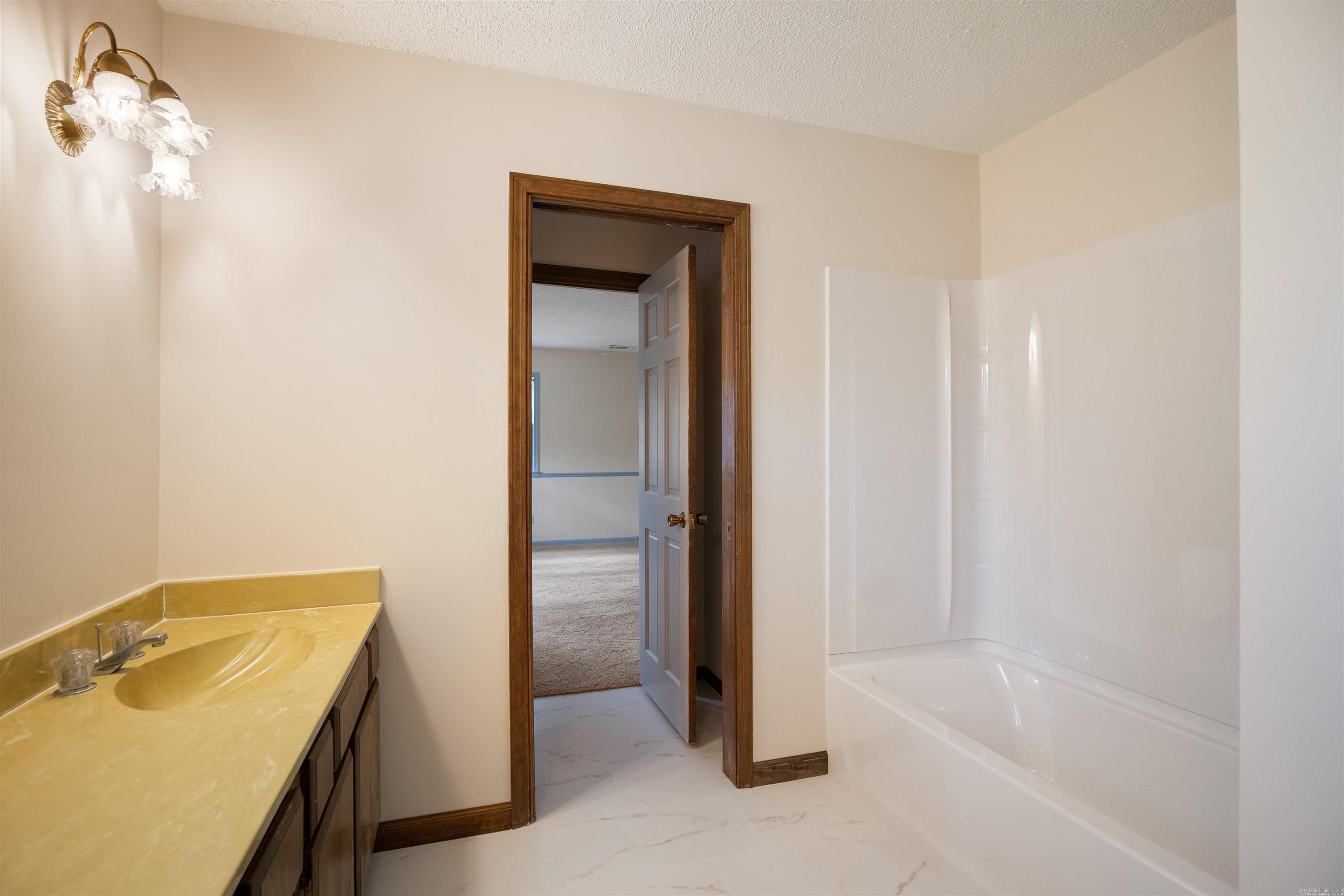 1407 Redbud  Jonesboro, AR