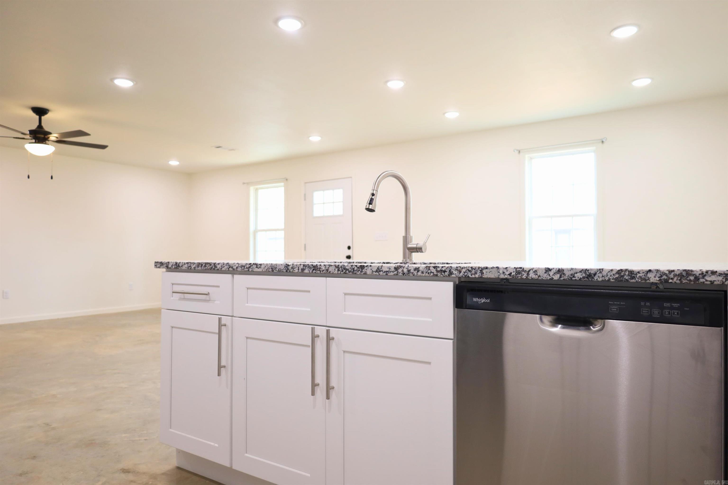 207 W Warner  Marmaduke, AR