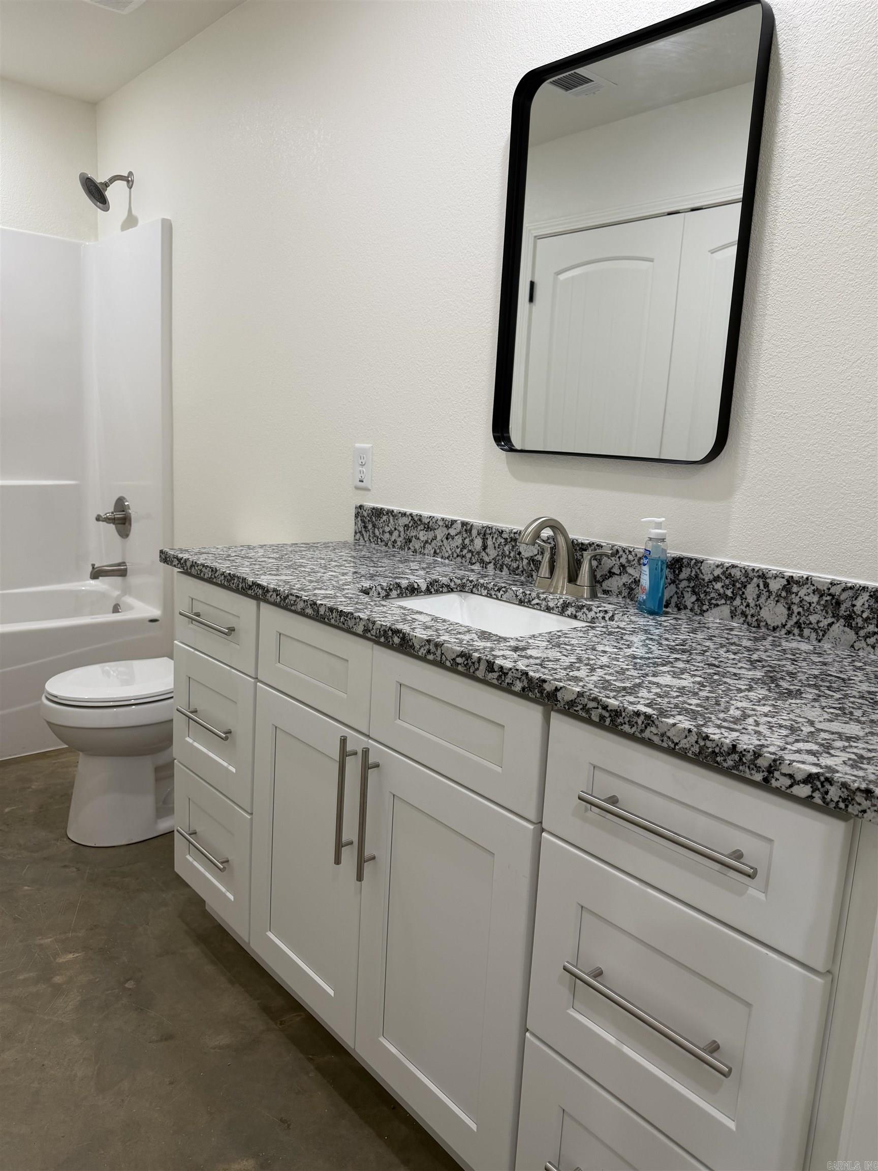 207 W Warner  Marmaduke, AR