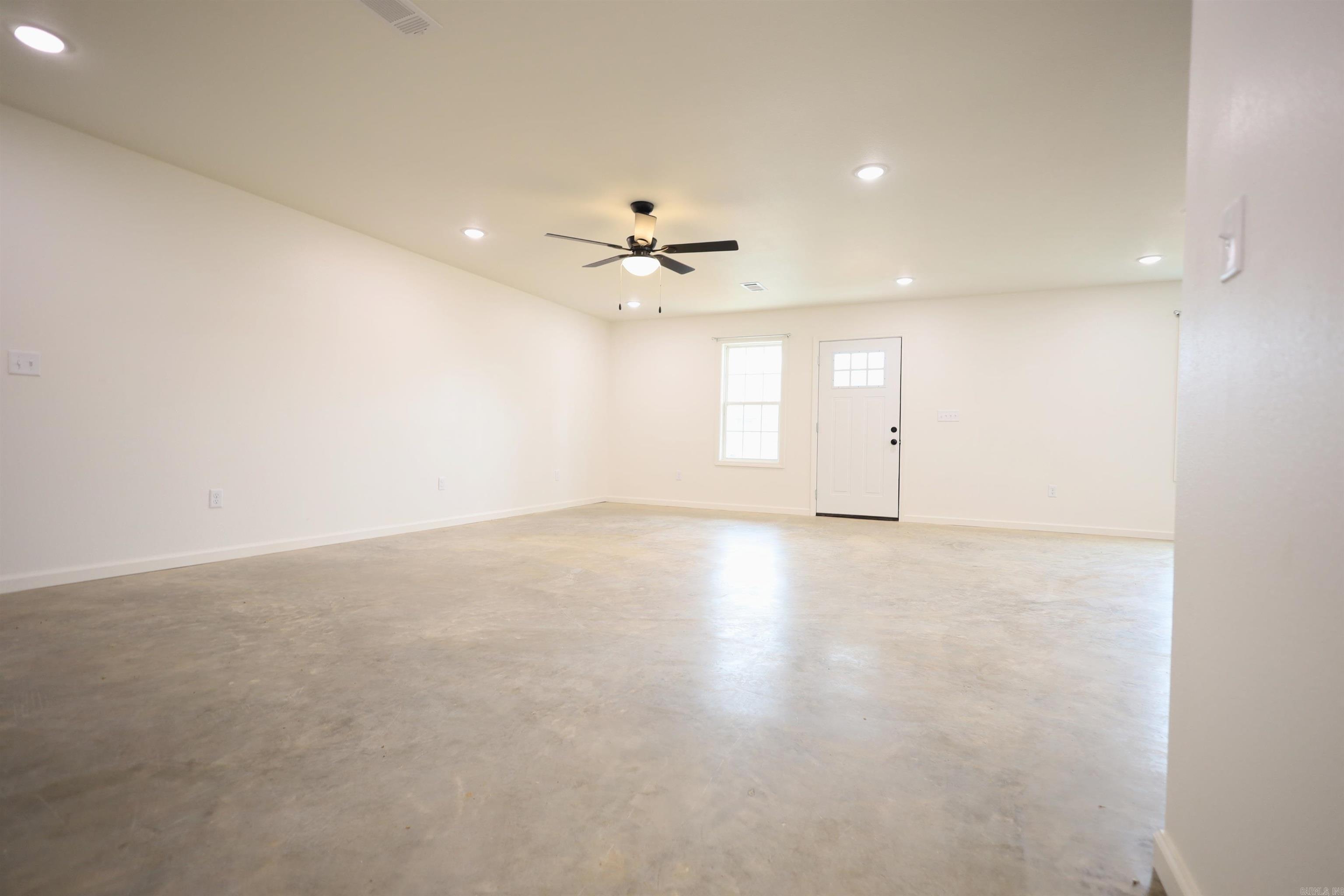 207 W Warner  Marmaduke, AR