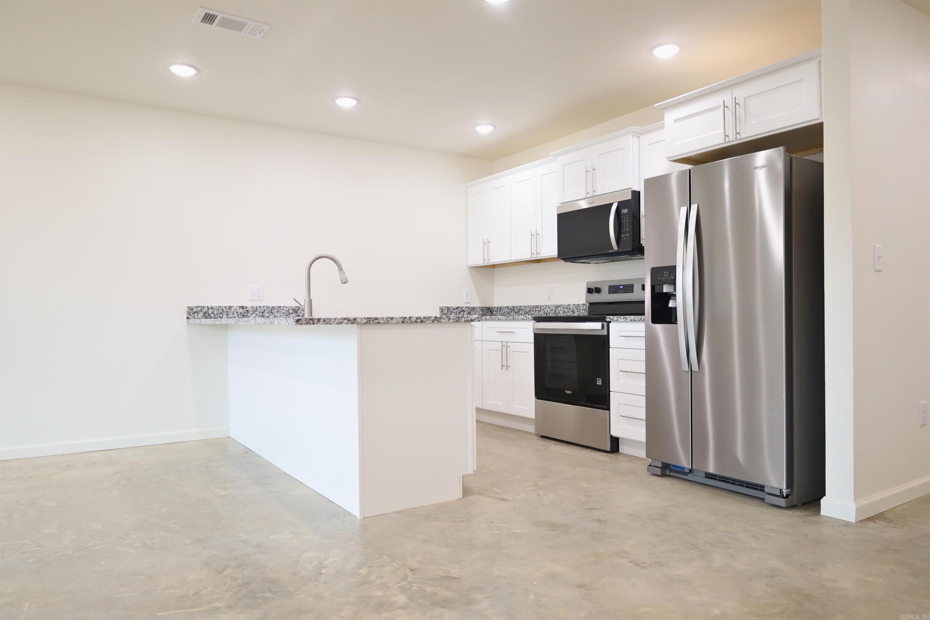 207 W Warner  Marmaduke, AR