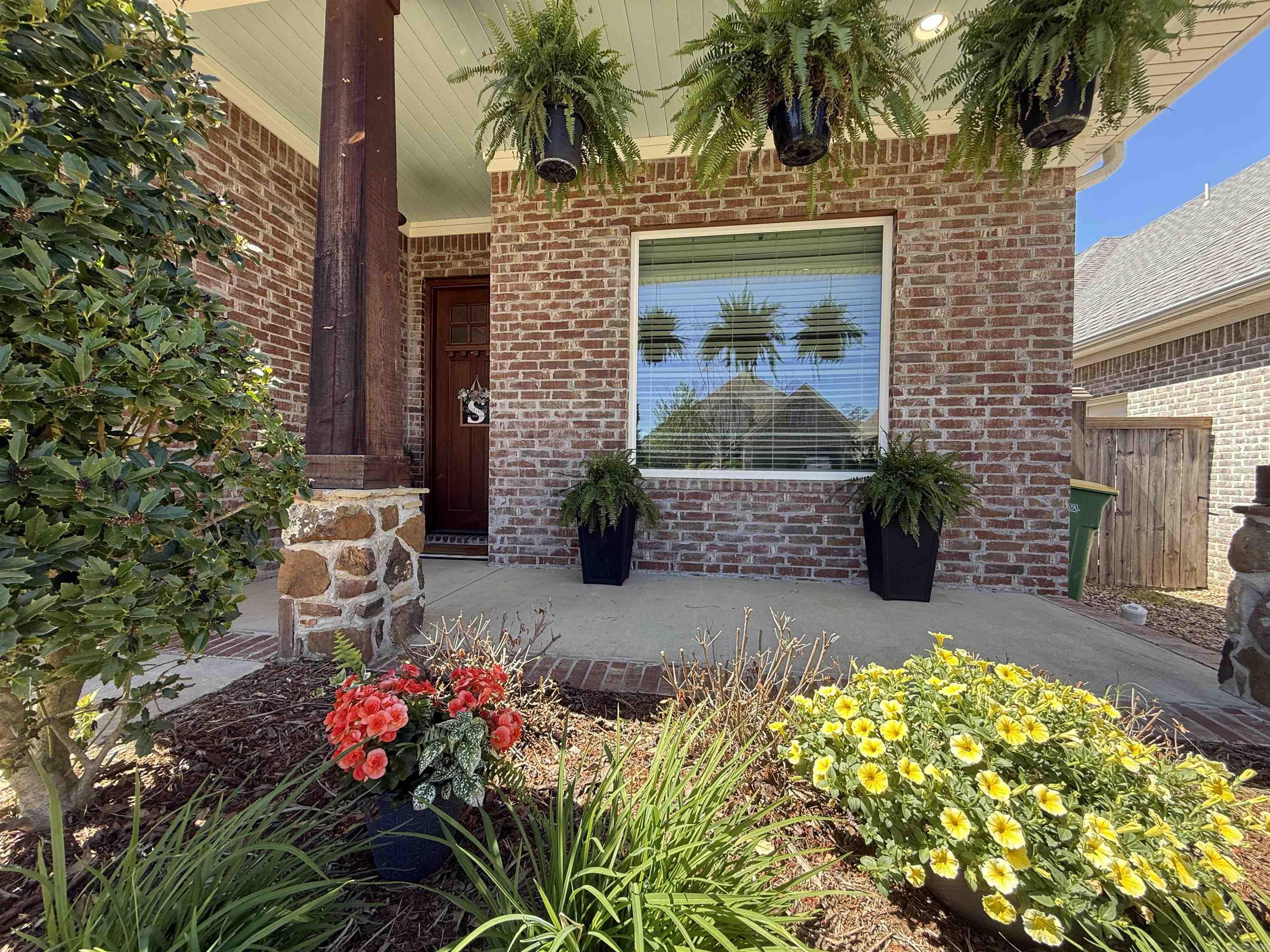 8 BENTWOOD  Little Rock, AR