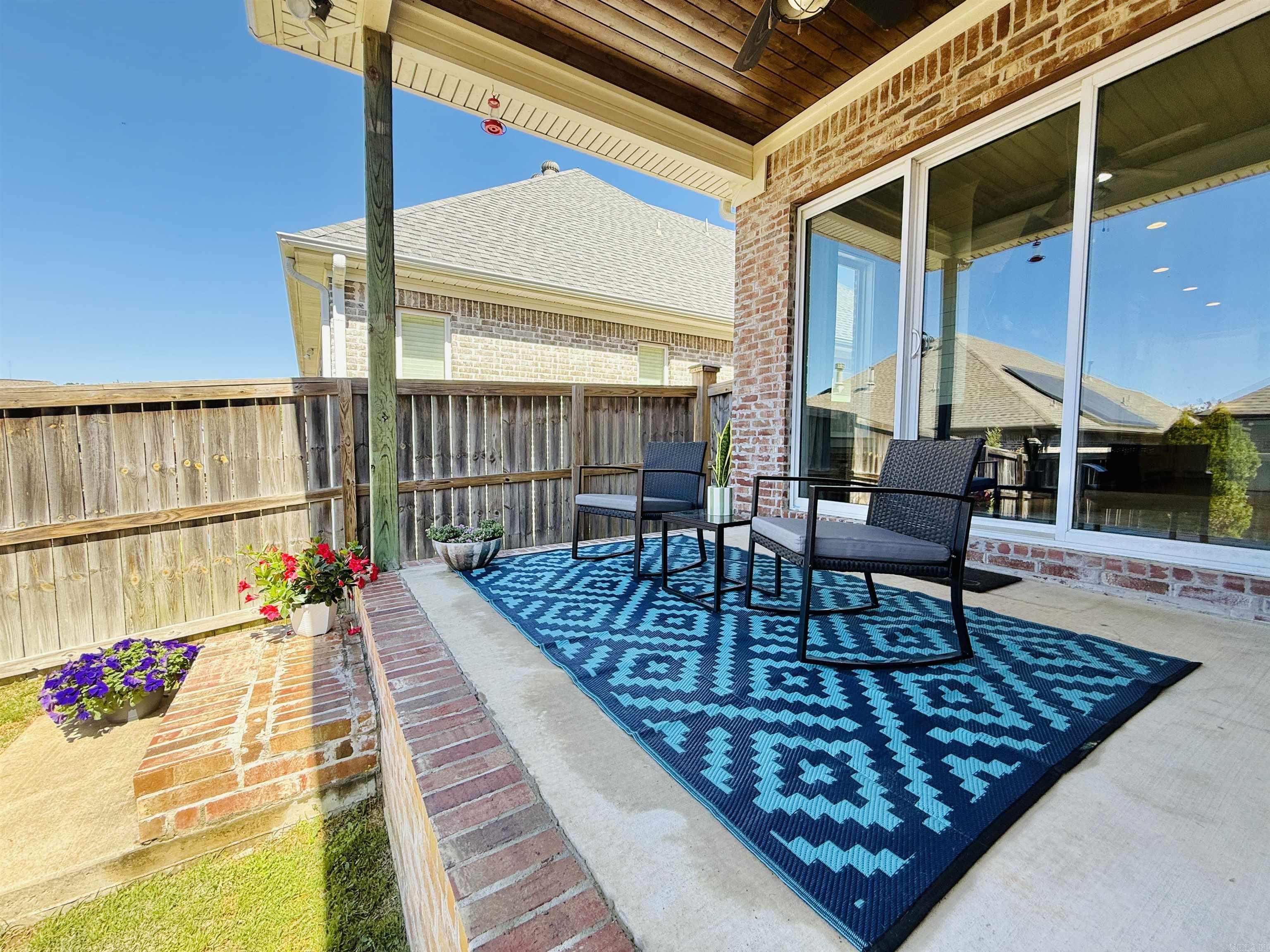 8 BENTWOOD  Little Rock, AR