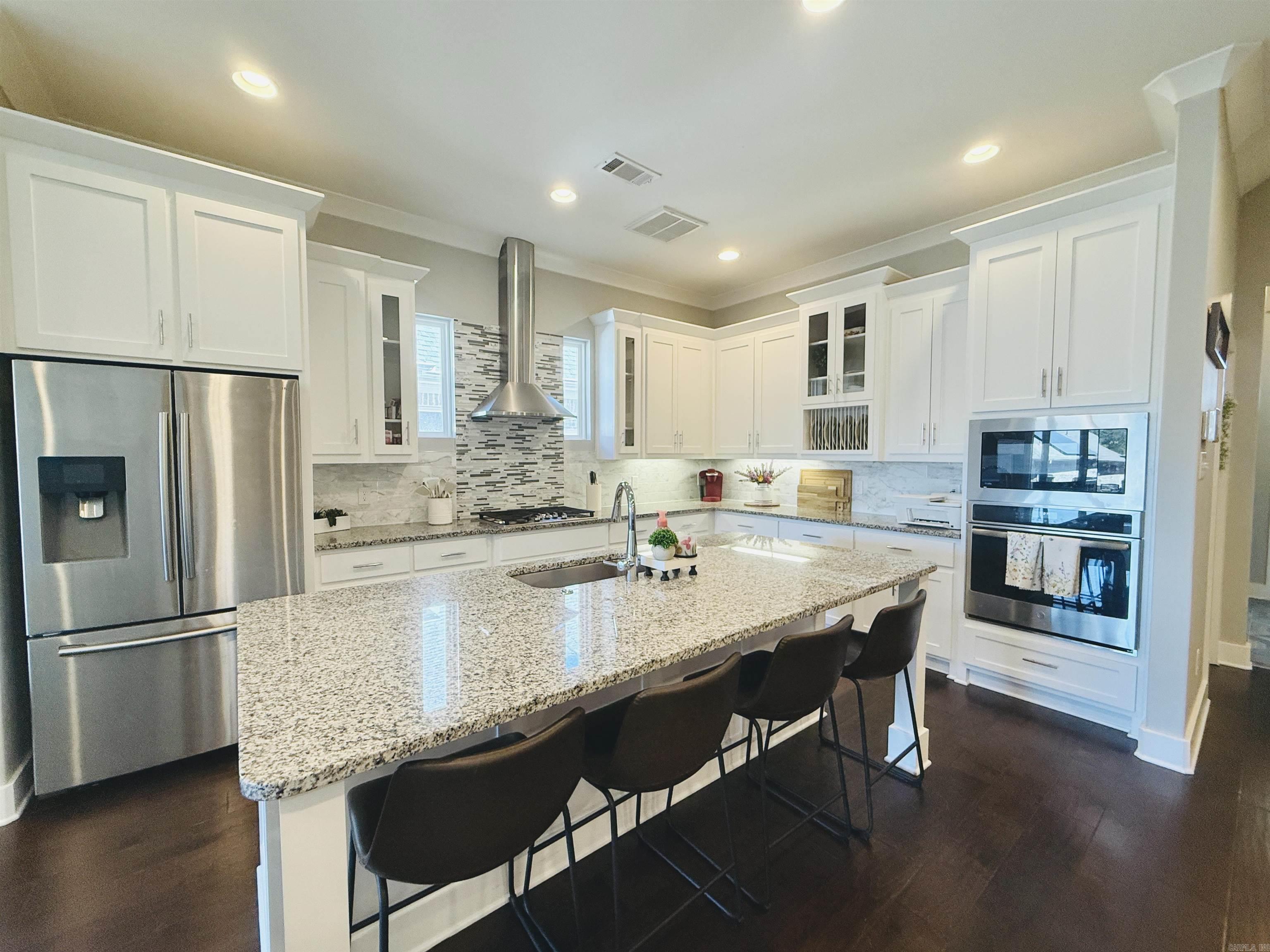 8 BENTWOOD  Little Rock, AR