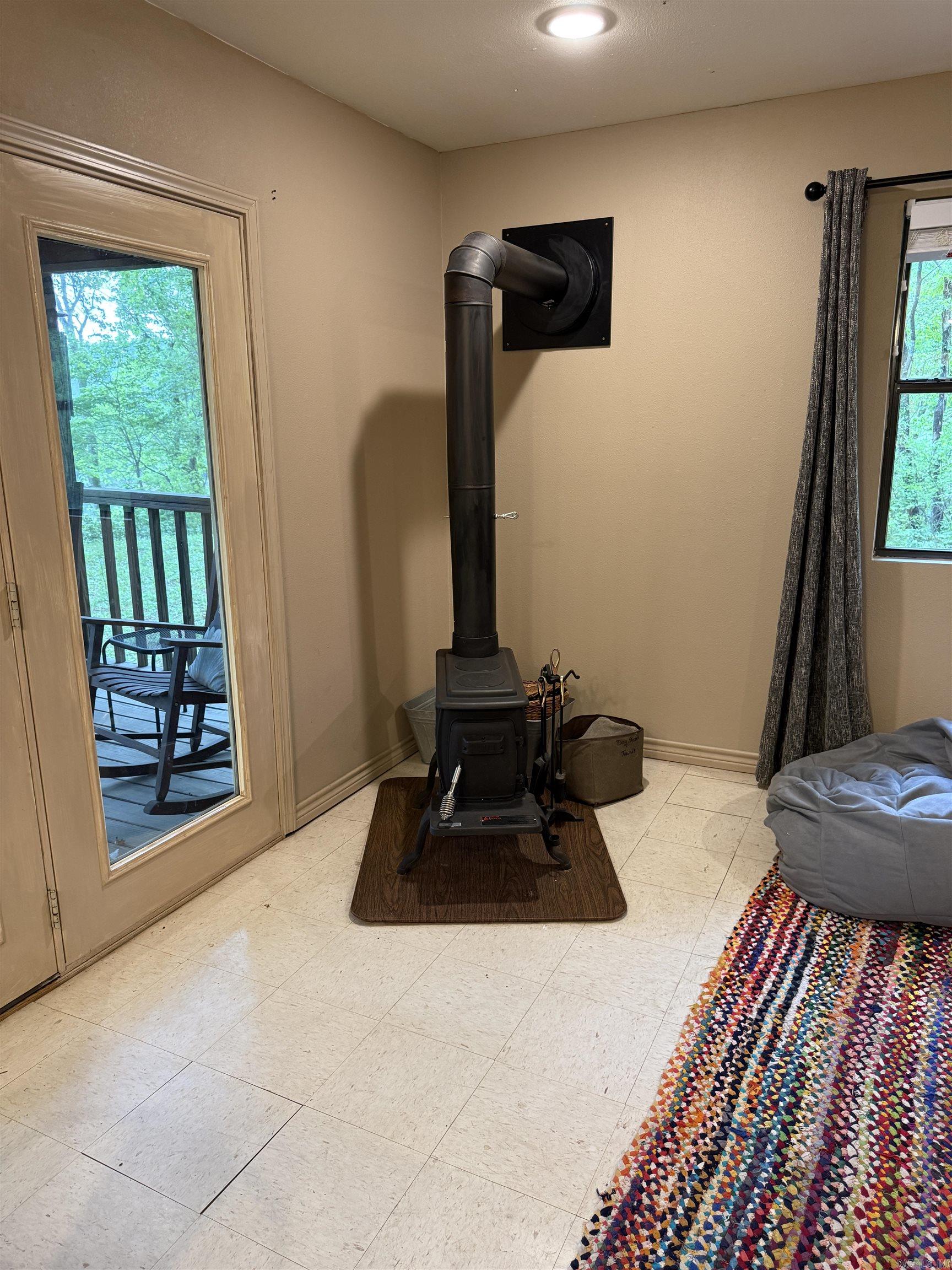 1194 Sadieville Drive Calico Rock, AR 72519