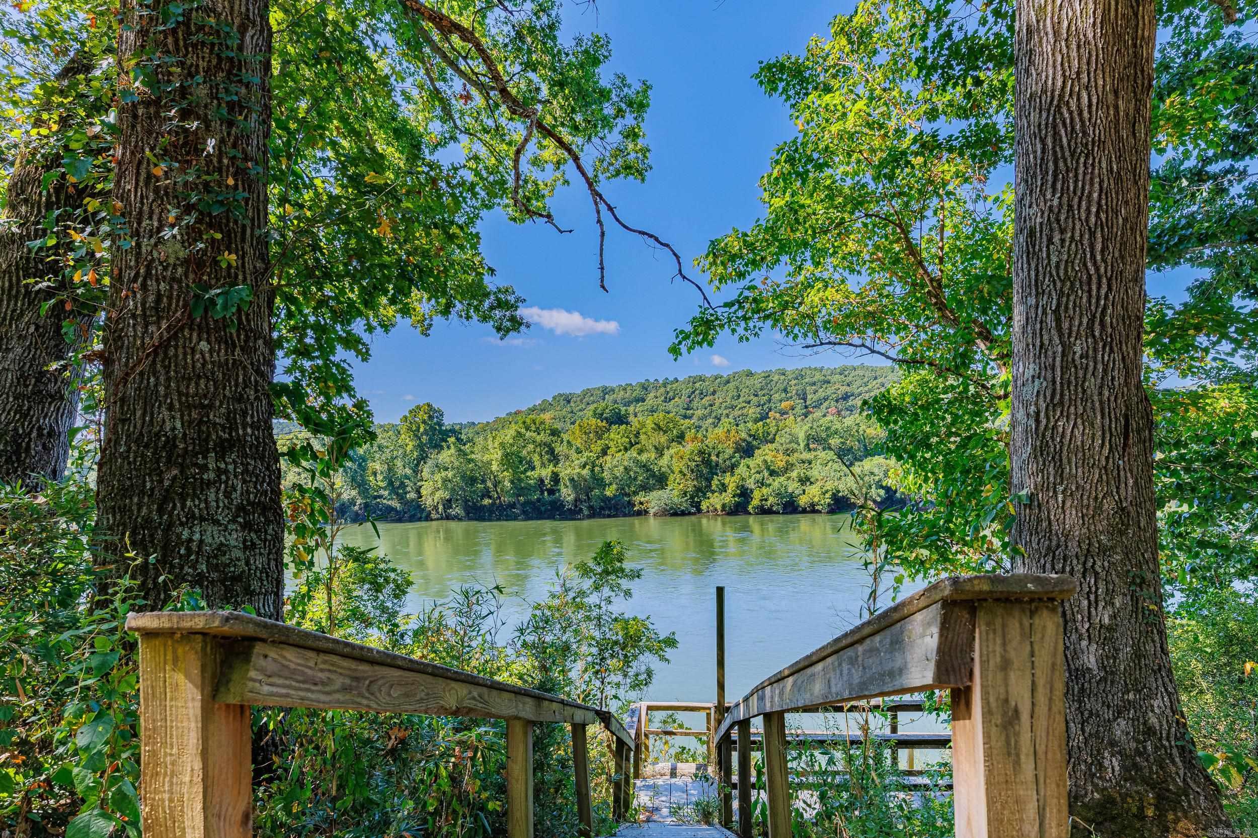 1194 Sadieville  Calico Rock, AR